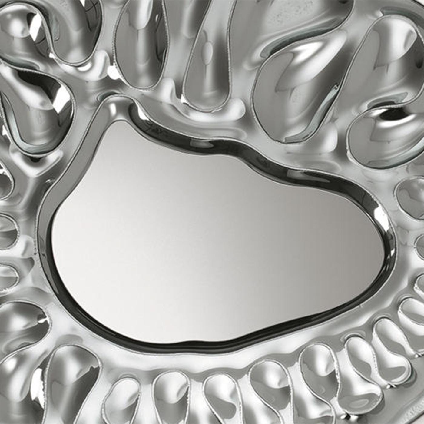 Raindrops Mirror in Silver Finish In New Condition For Sale In Paris, FR