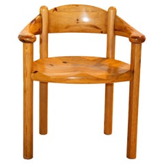 Chaise de salle à manger Rainer Daumiller en pin massif sculpté