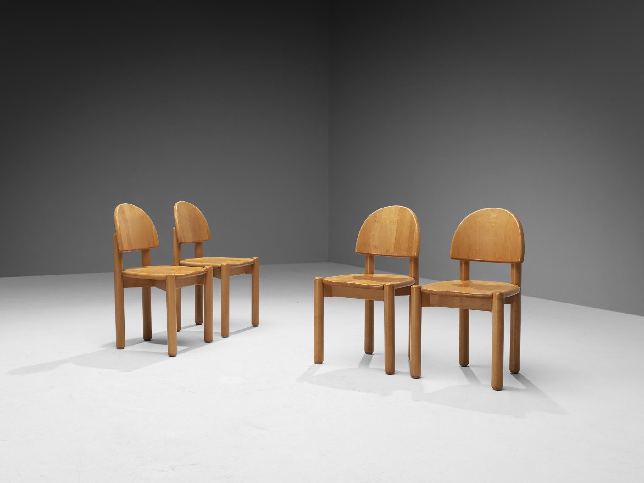Rainer Daumiller for Hirtshals Sawmill, set of four dining chairs, pine, Denmark, 1970s

Beautiful, organic and natural dining chairs in solid pine designed by Rainer Daumiller. A simplistic design with a round seating and attention for the