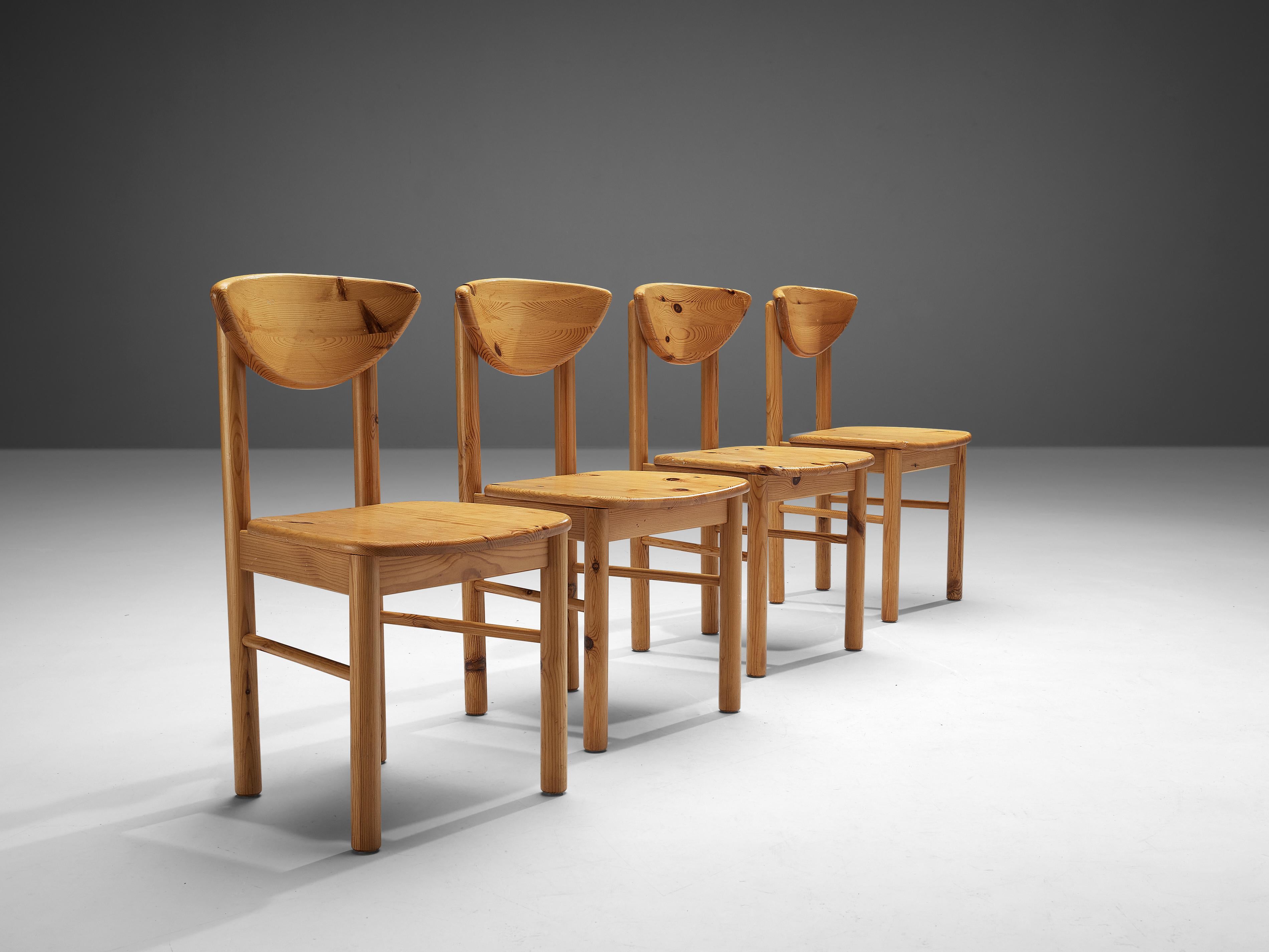 Rainer Daumiller Dining Chairs in Pine In Good Condition For Sale In Waalwijk, NL