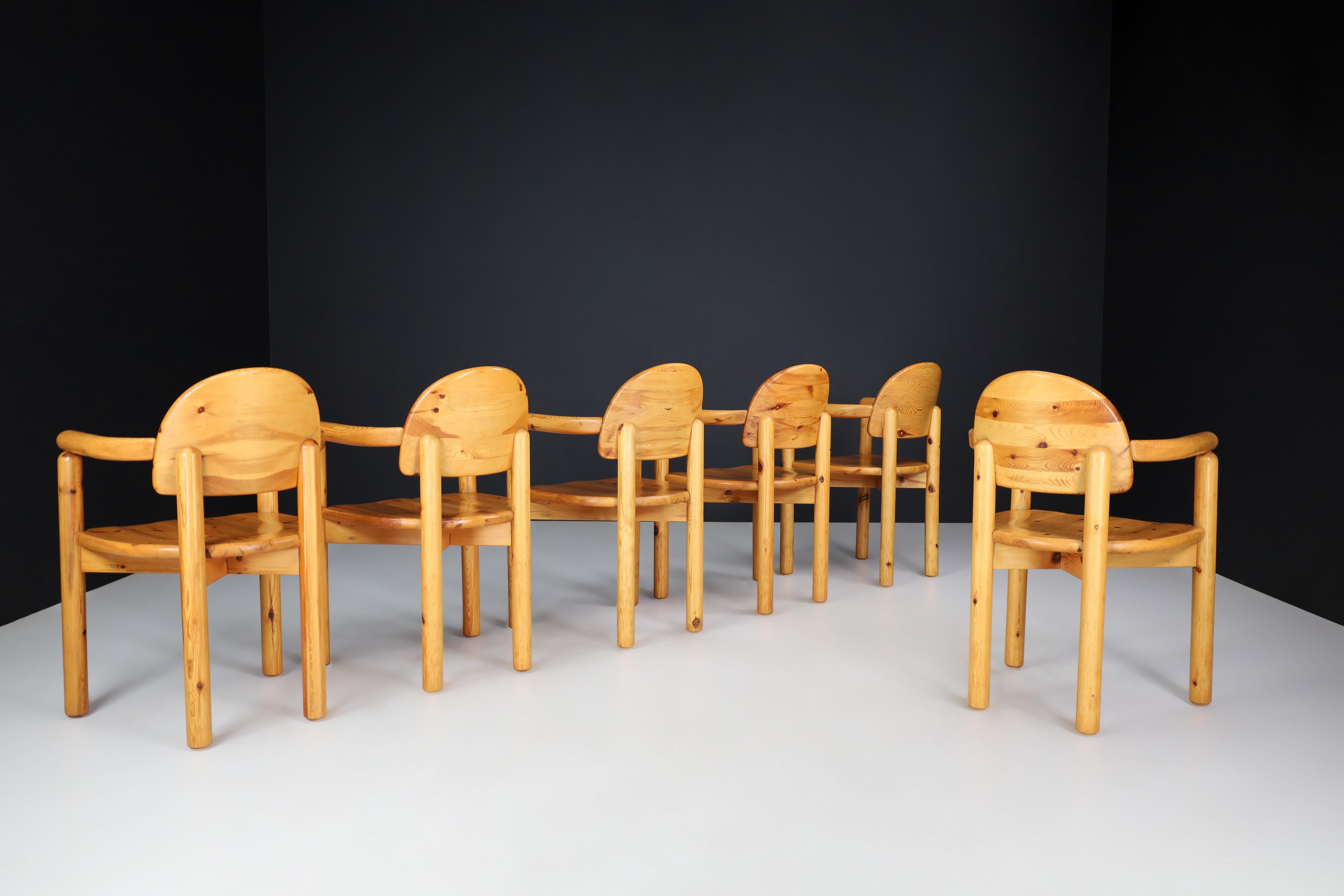 Scandinave moderne Chaises de salle à manger Rainer Daumiller en pin massif, 1970, Danemark, ensemble/6 en vente