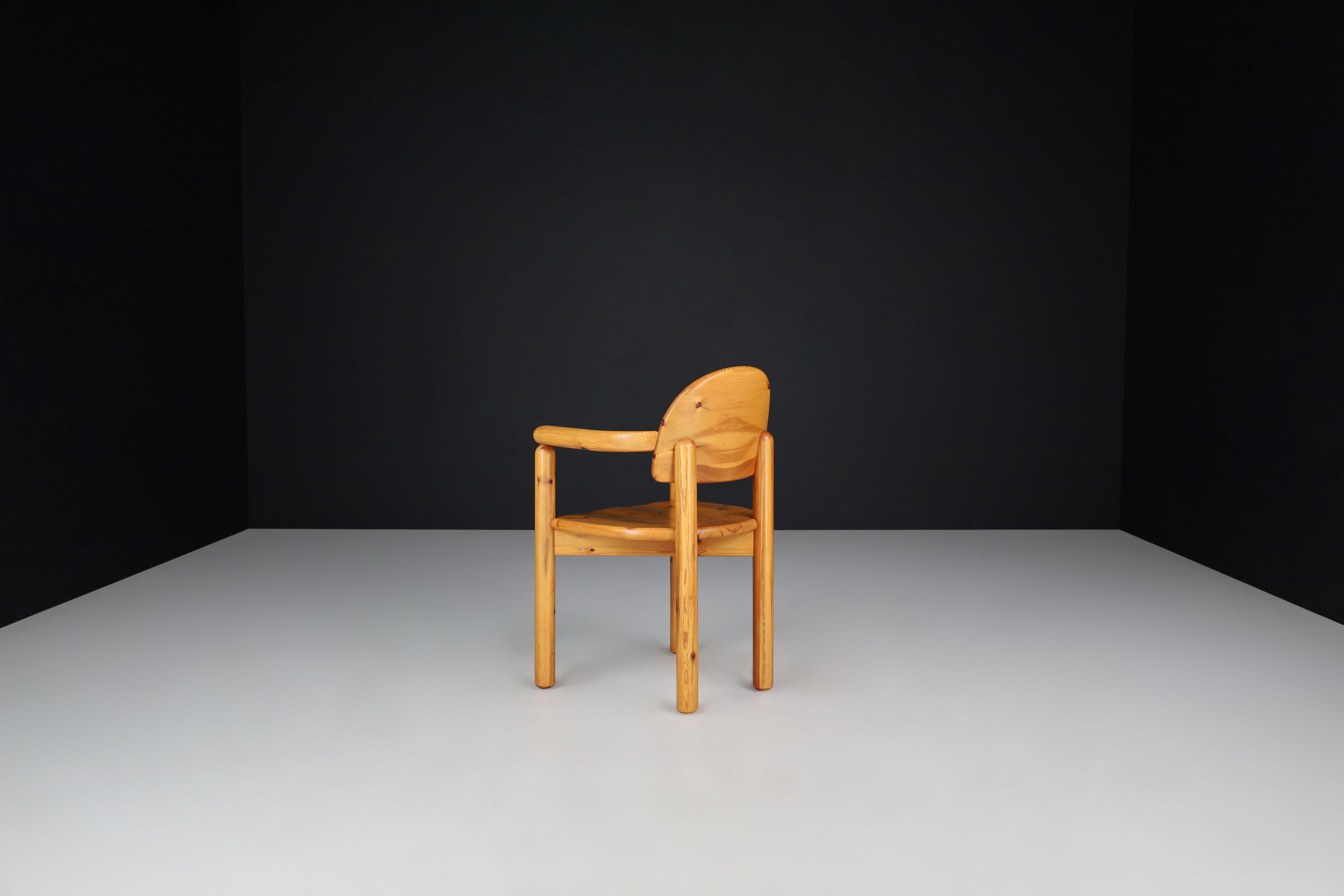 Chaises de salle à manger Rainer Daumiller en pin massif, 1970, Danemark, ensemble/6 en vente 1