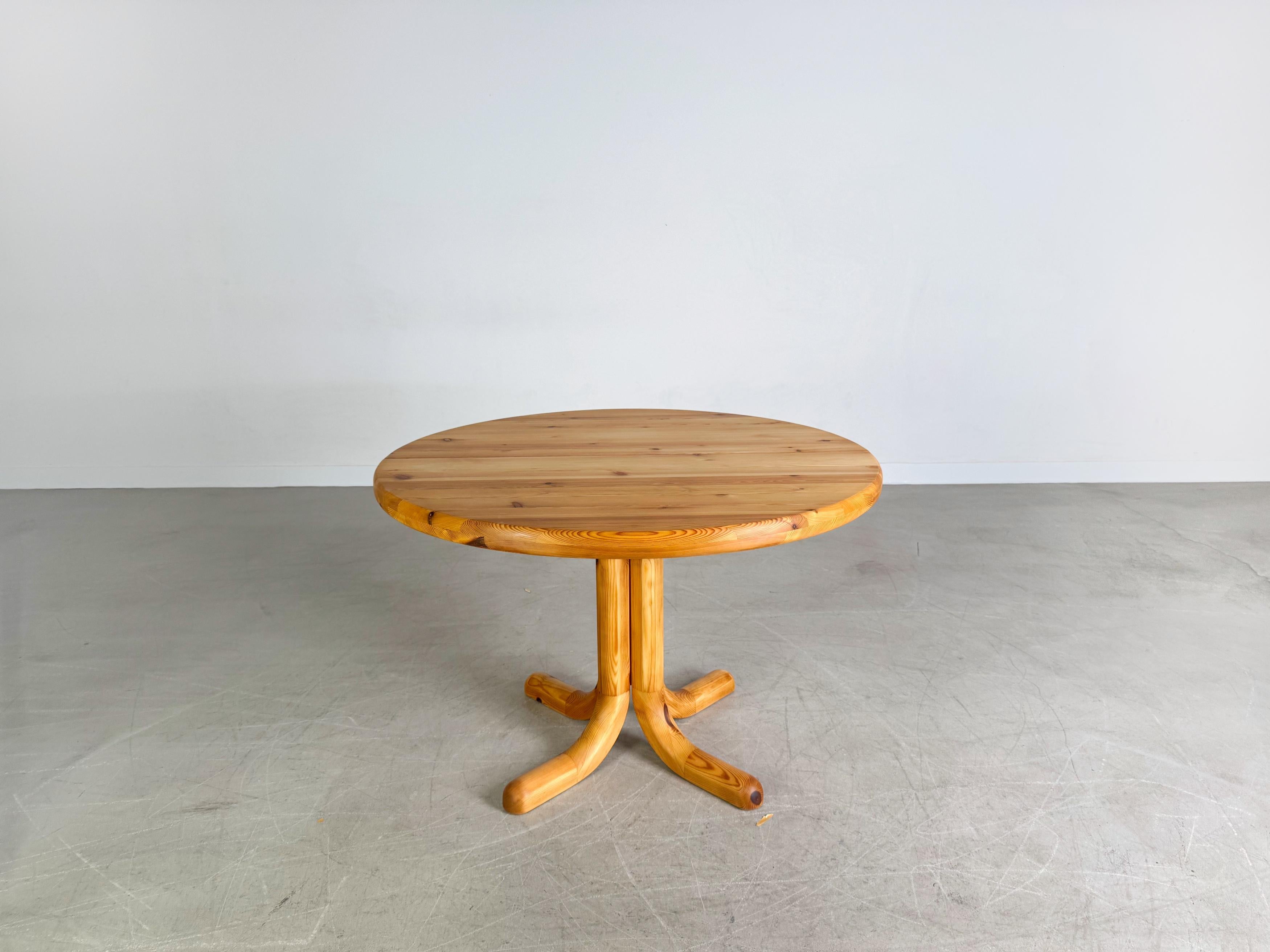 Rainer Daumiller Esstisch Kiefer Midcentury Design ausziehbar 2 In Good Condition For Sale In Berlin, DE