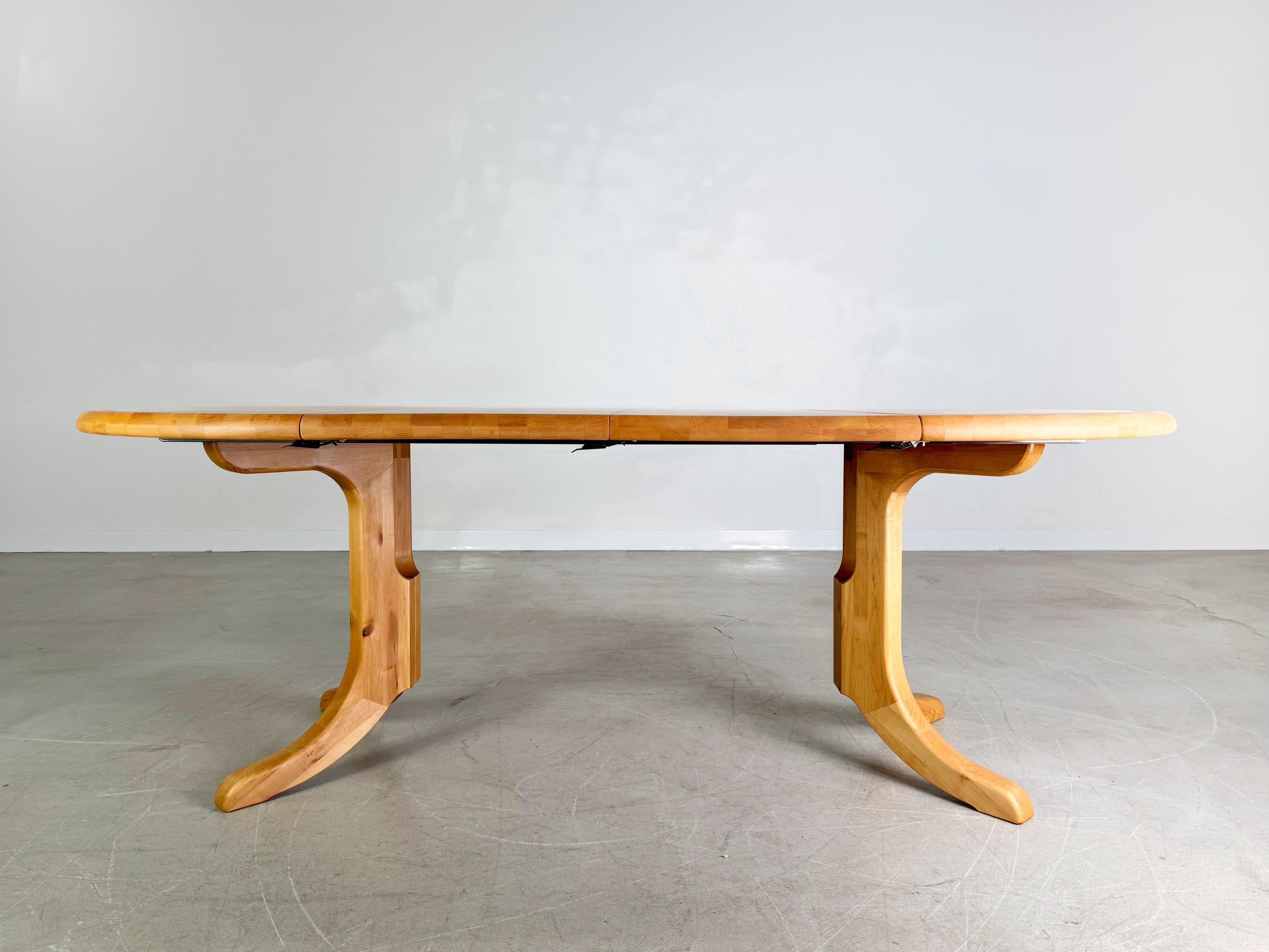 Rainer Daumiller Esstisch Kiefer Midcentury Design ausziehbar In Fair Condition For Sale In Berlin, DE