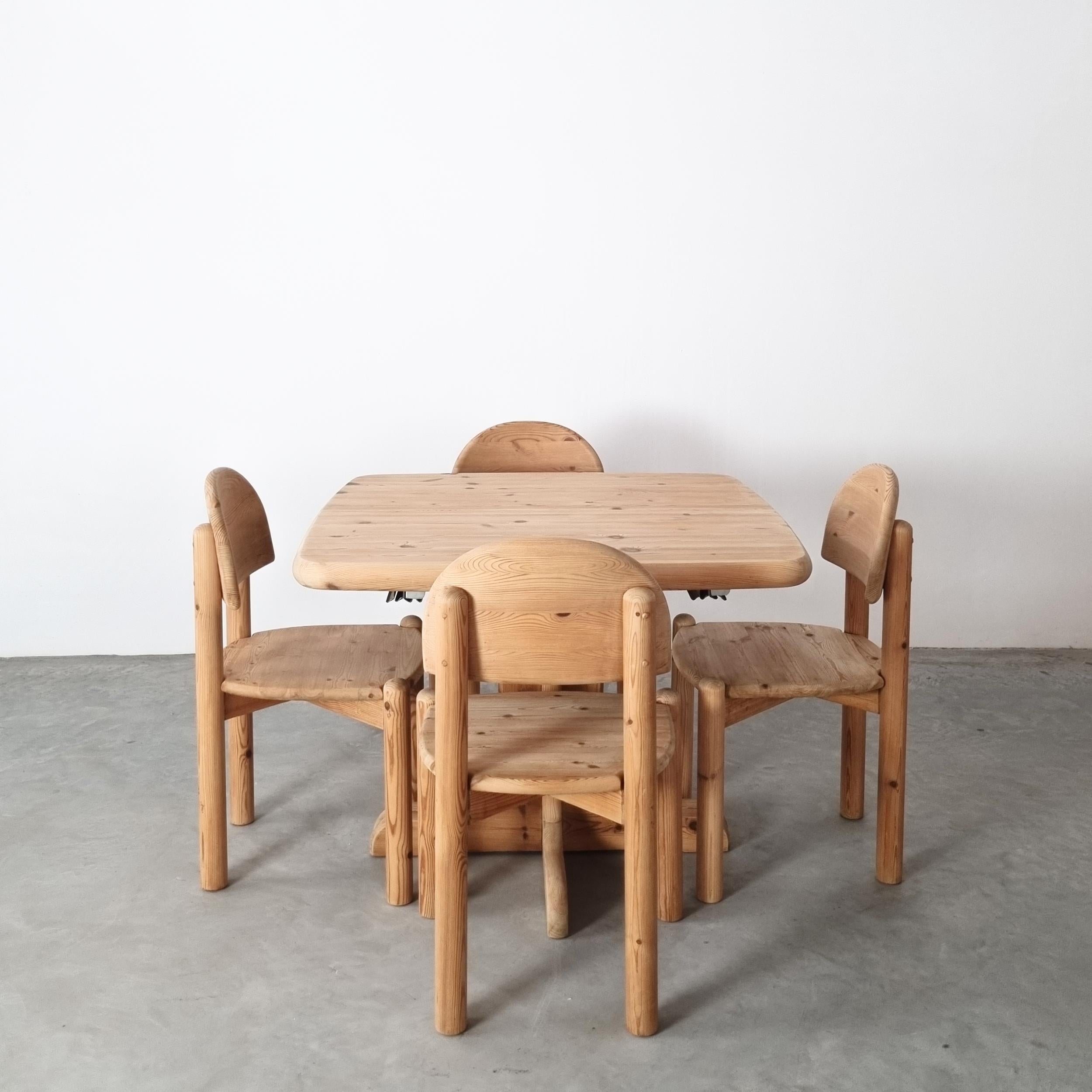 Table de salle à manger à rallonge Rainer Daumiller, années 1970 Bon état - En vente à Hilversum, NL