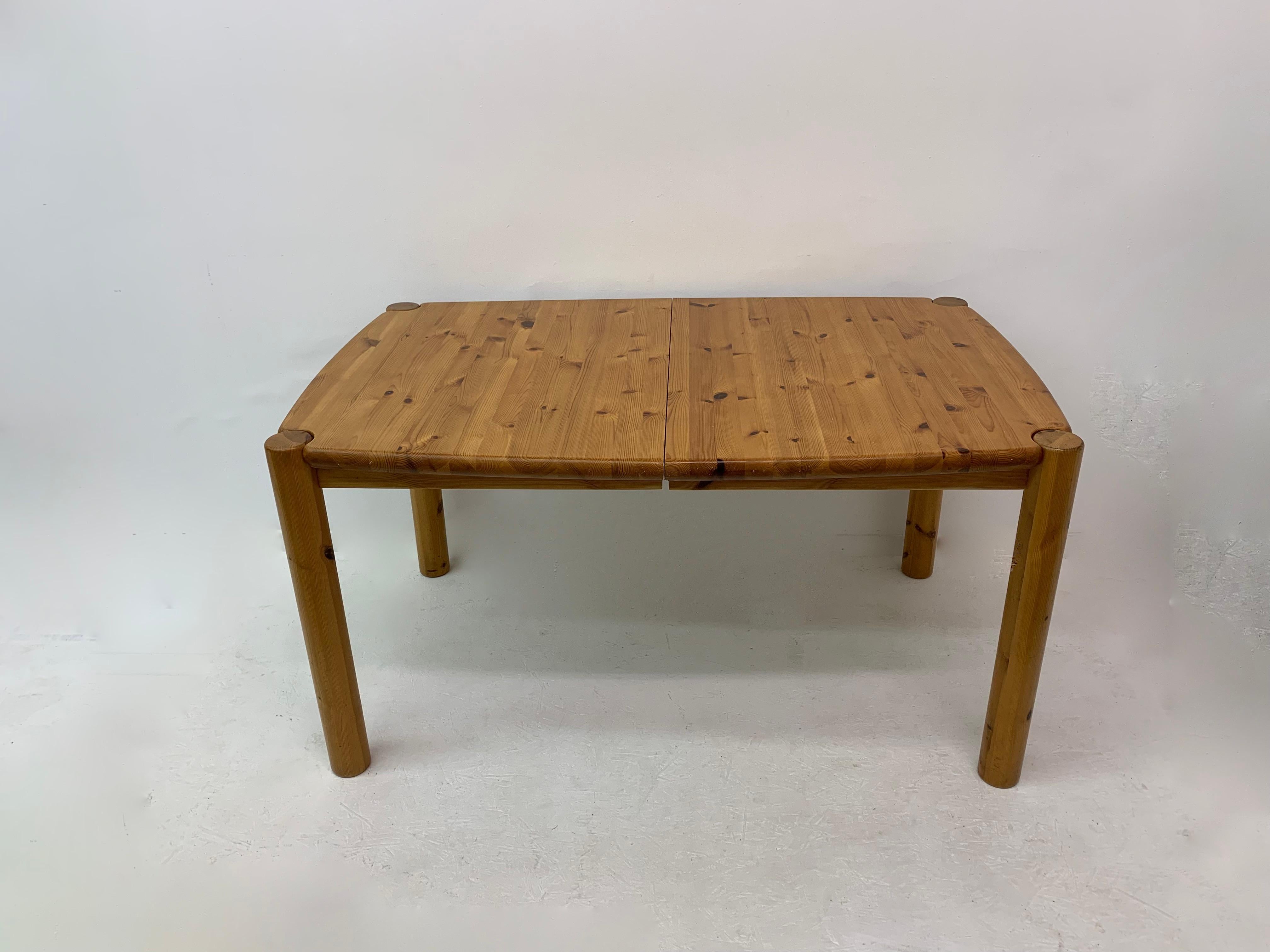 Rainer Daumiller Extendable Pine Wood Dining Table, 1970’s In Good Condition For Sale In Delft, NL