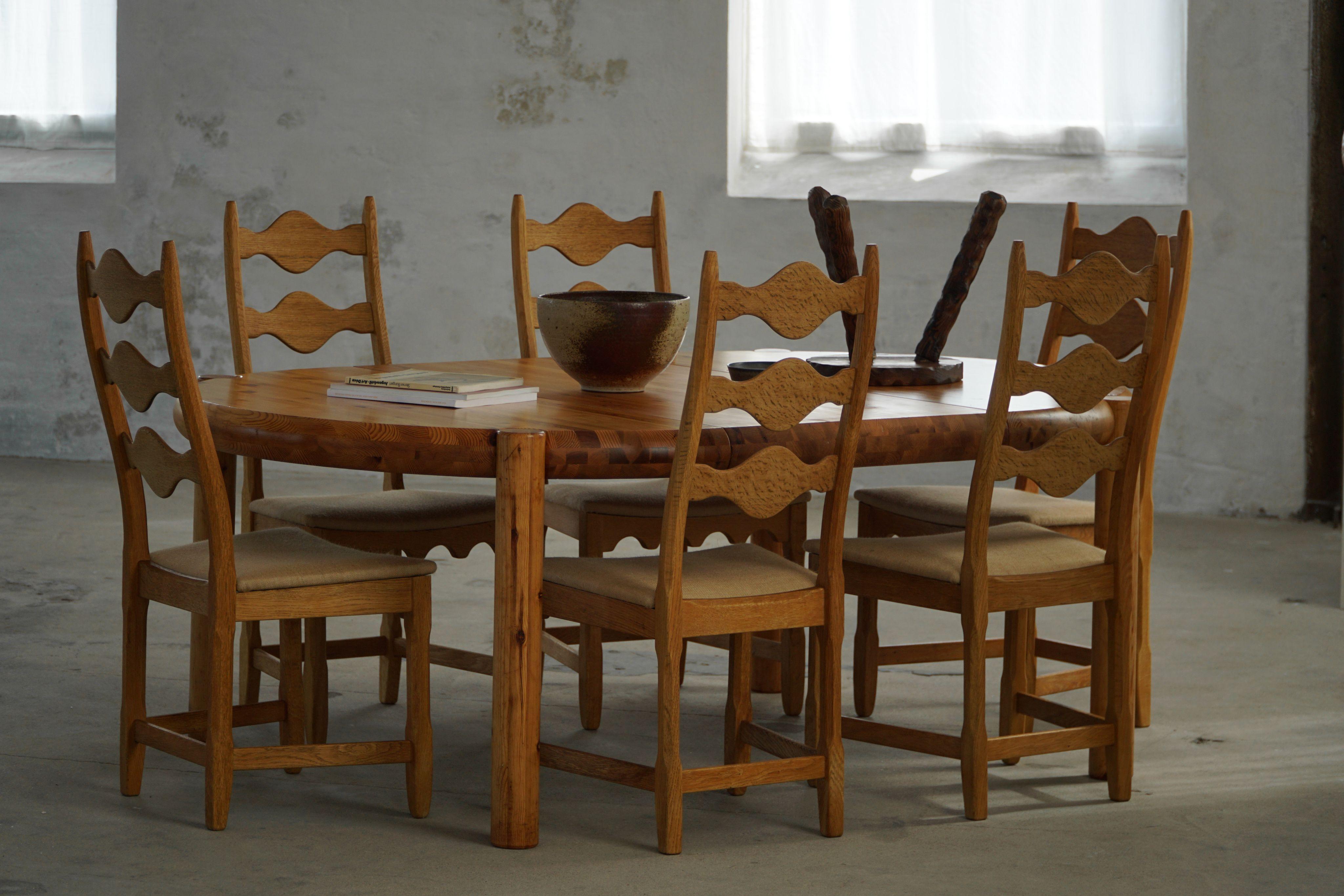 Danois Rainer Daumiller, table de salle à manger ronde extensible en pin, modernité danoise, années 1970 en vente