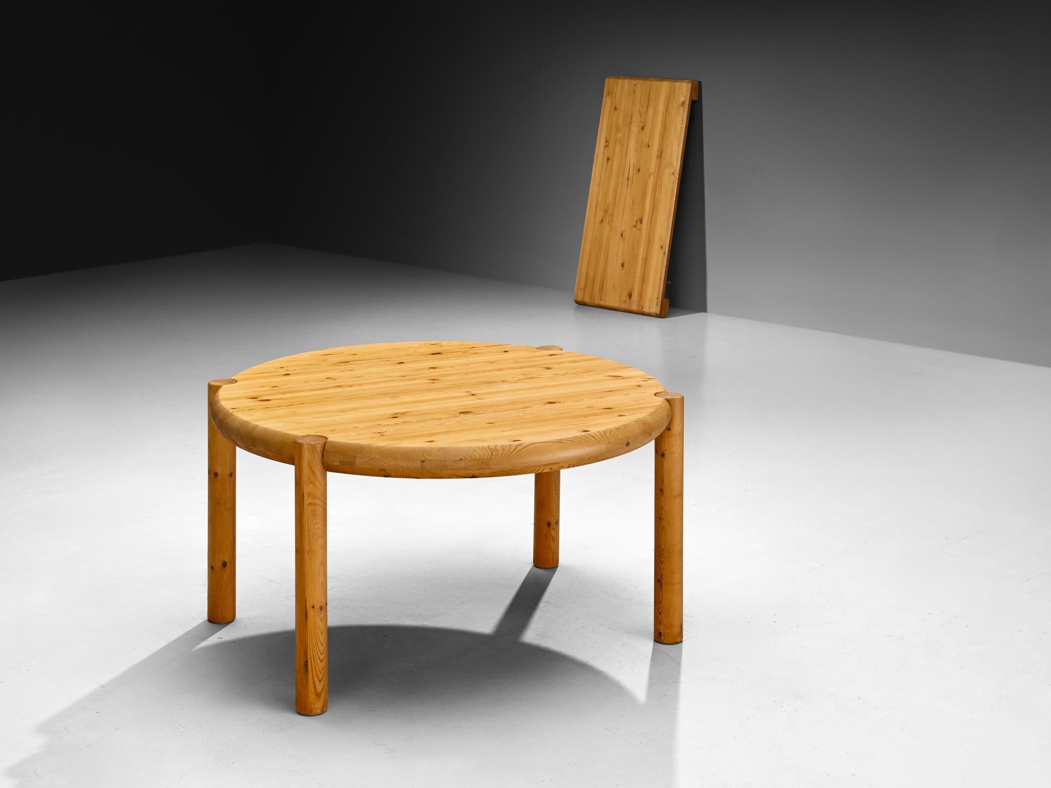 Mesa de comedor redonda extensible Rainer Daumiller de pino macizo Pino en venta