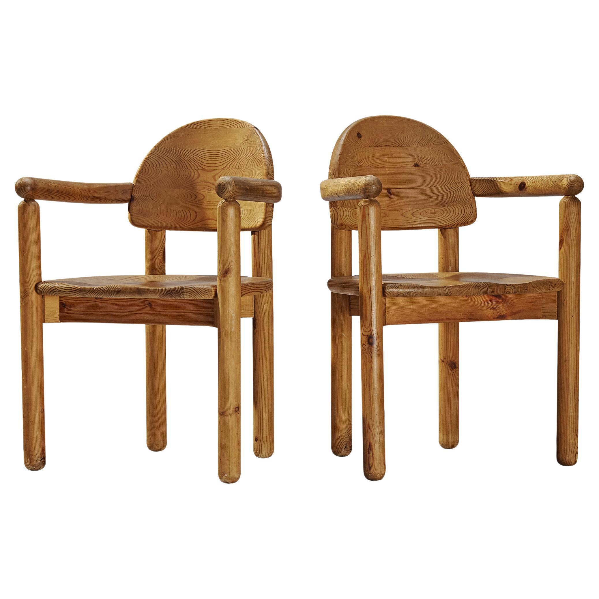 Paire de fauteuils Rainer Daumiller en pin en vente