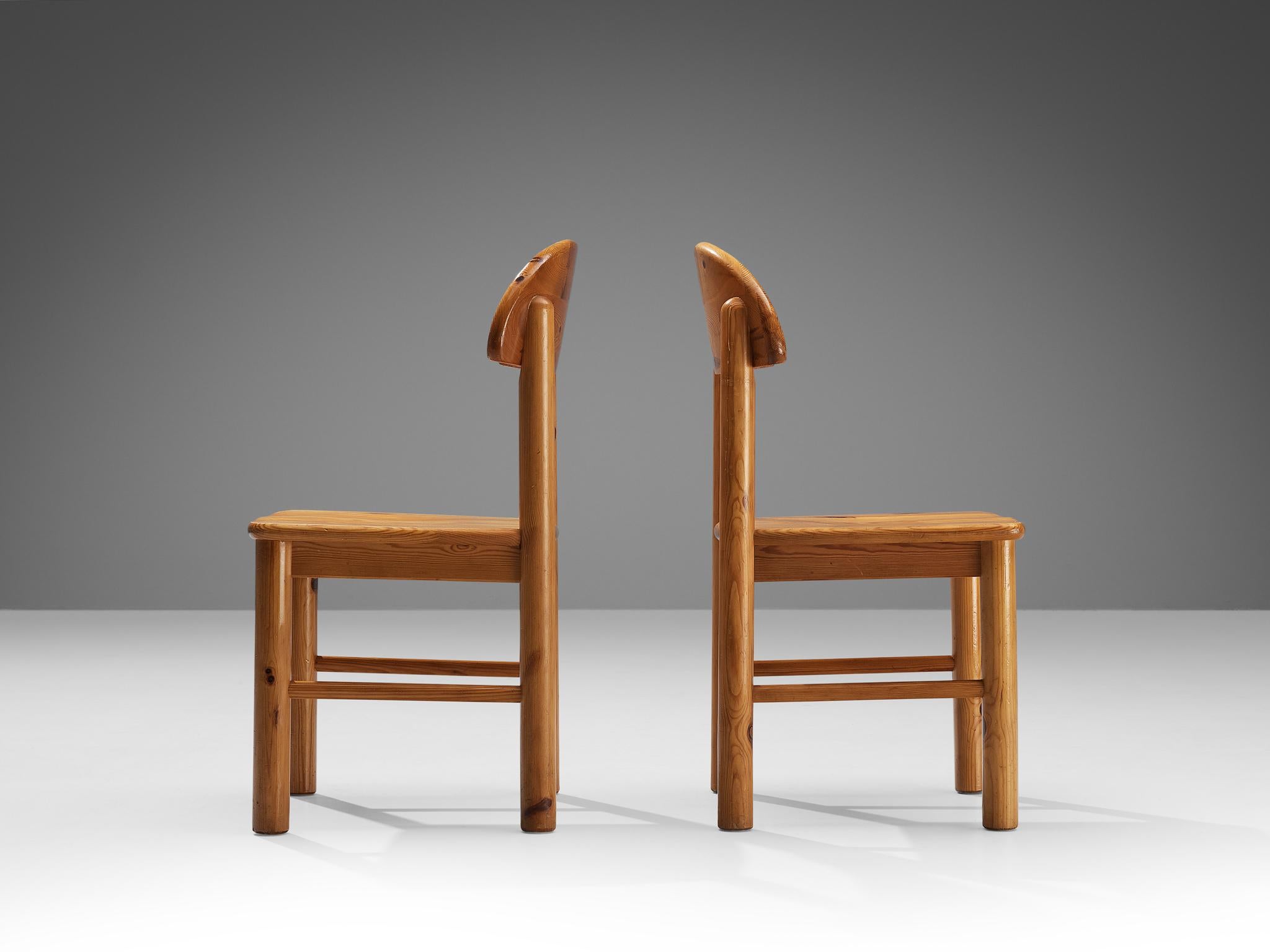 Paire de chaises de salle à manger Rainer Daumiller en pin Bon état - En vente à Waalwijk, NL