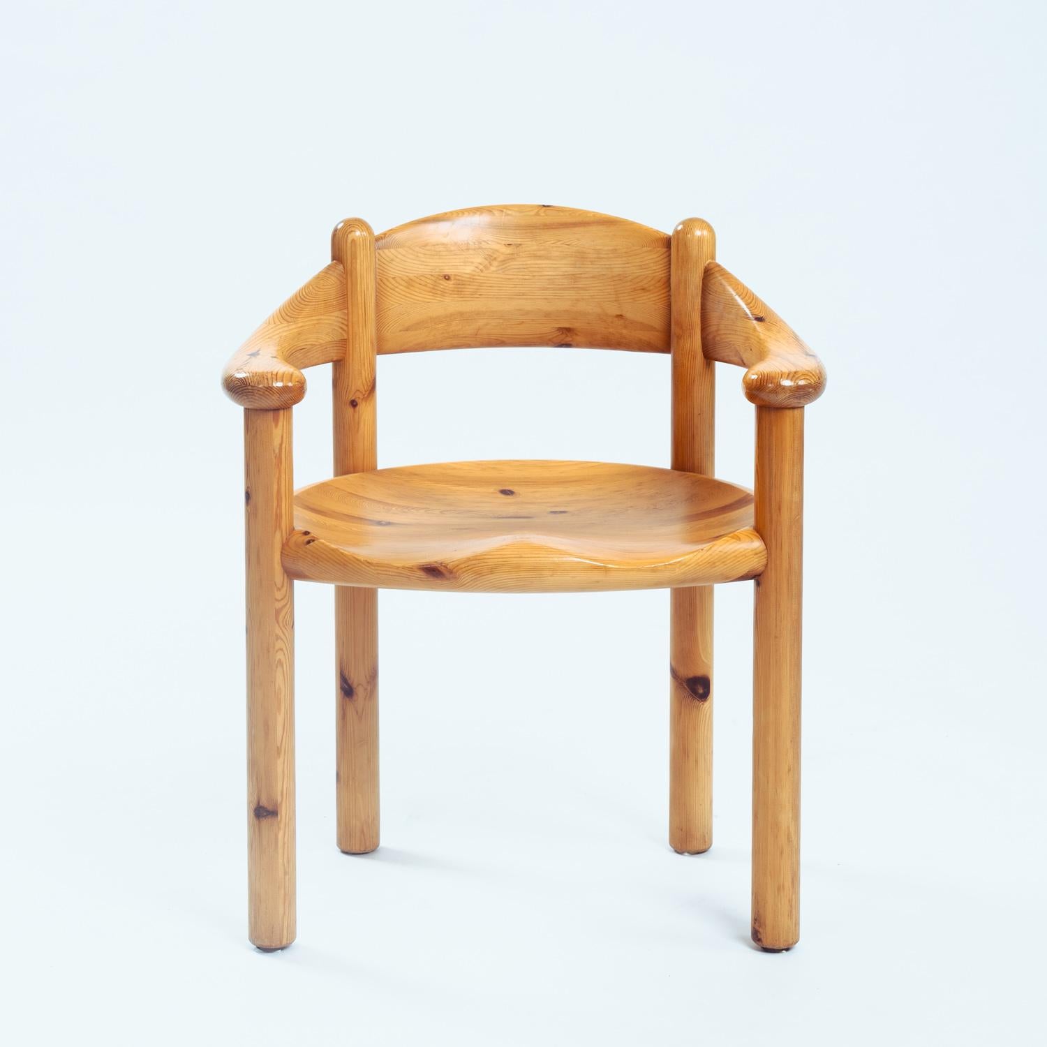 Rainer Daumiller pine carver dining room chairs for Hirtshals Sawmill, 1970s, 4 (Brutalismus) im Angebot