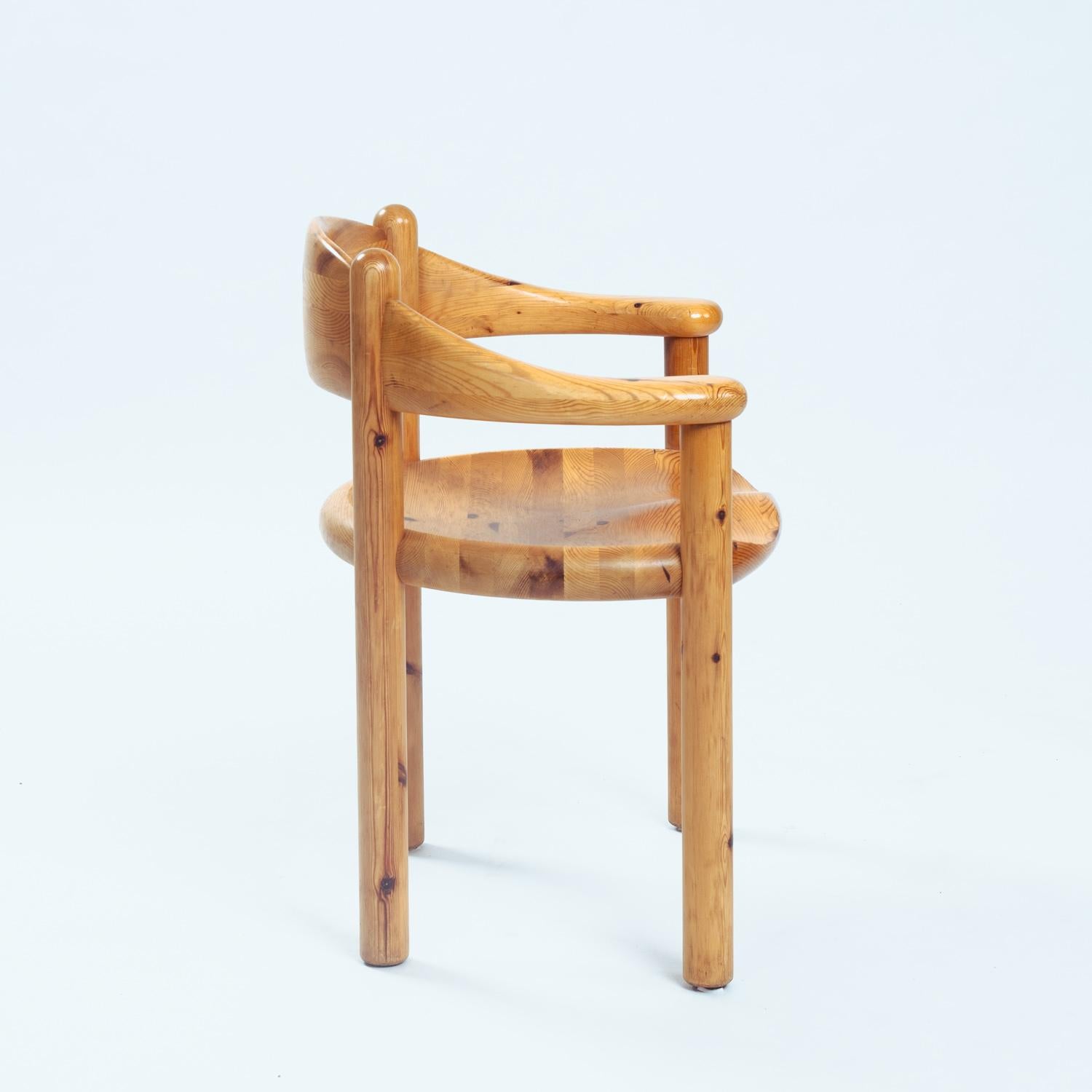 Rainer Daumiller pine carver dining room chairs for Hirtshals Sawmill, 1970s, 4 (Holzarbeit) im Angebot
