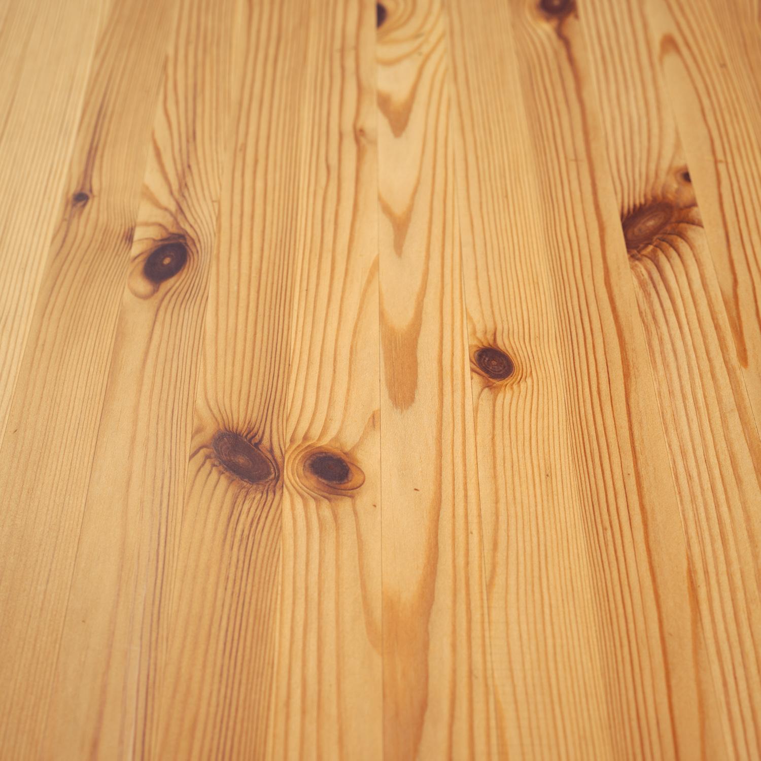 Rainer Daumiller pine carver dining room chairs for Hirtshals Sawmill, 1970s, 4 (Kiefernholz) im Angebot