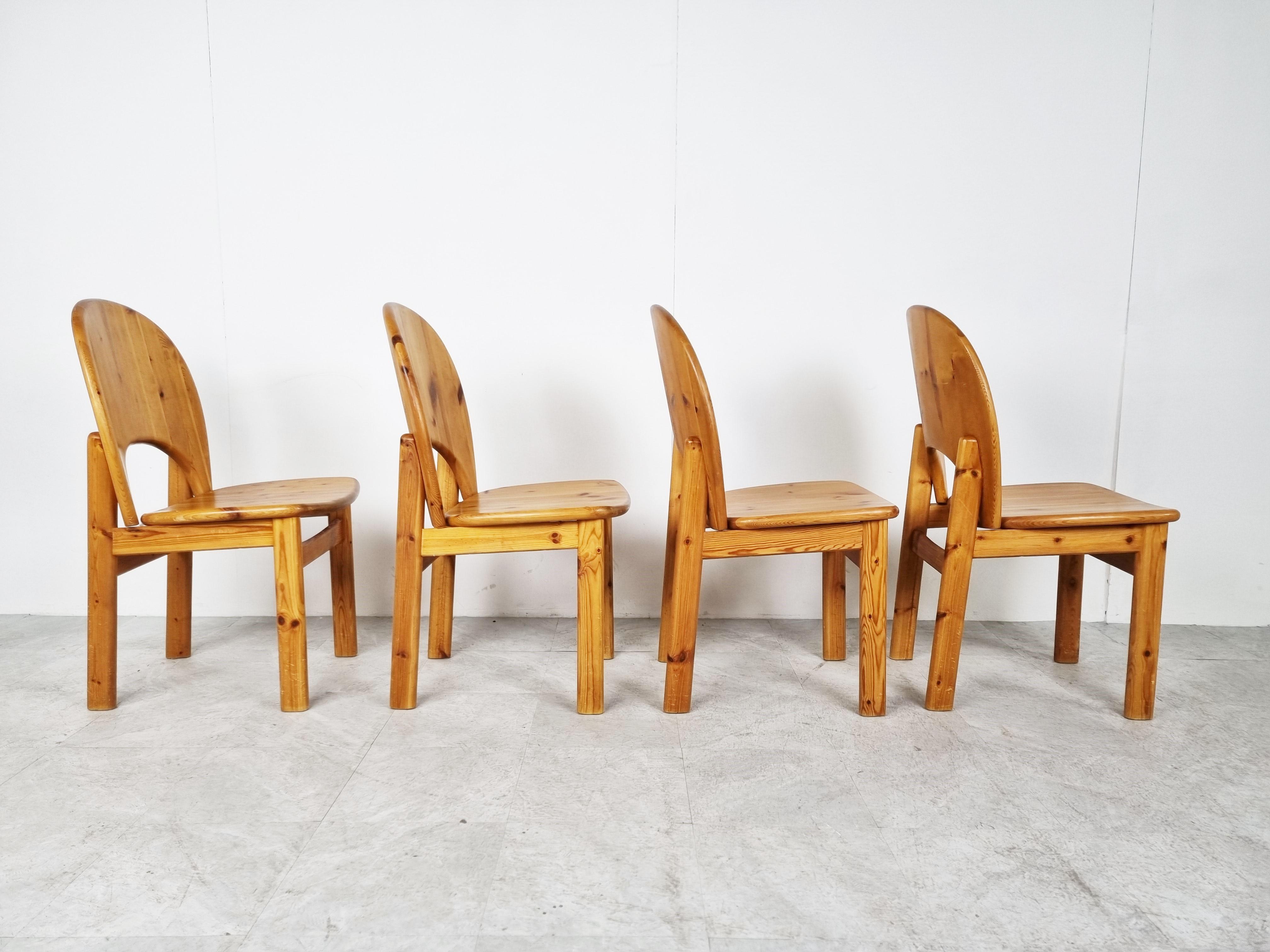 Set of 4 scandinavian pine wood dining chairs by Rainer Daumilier for Hirtshals Savvaerk

Nice and solid chairs.

Timeless and can be combined in lots of interiors.

Good condition

1980s - Denmark 

Dimensions:
Height: