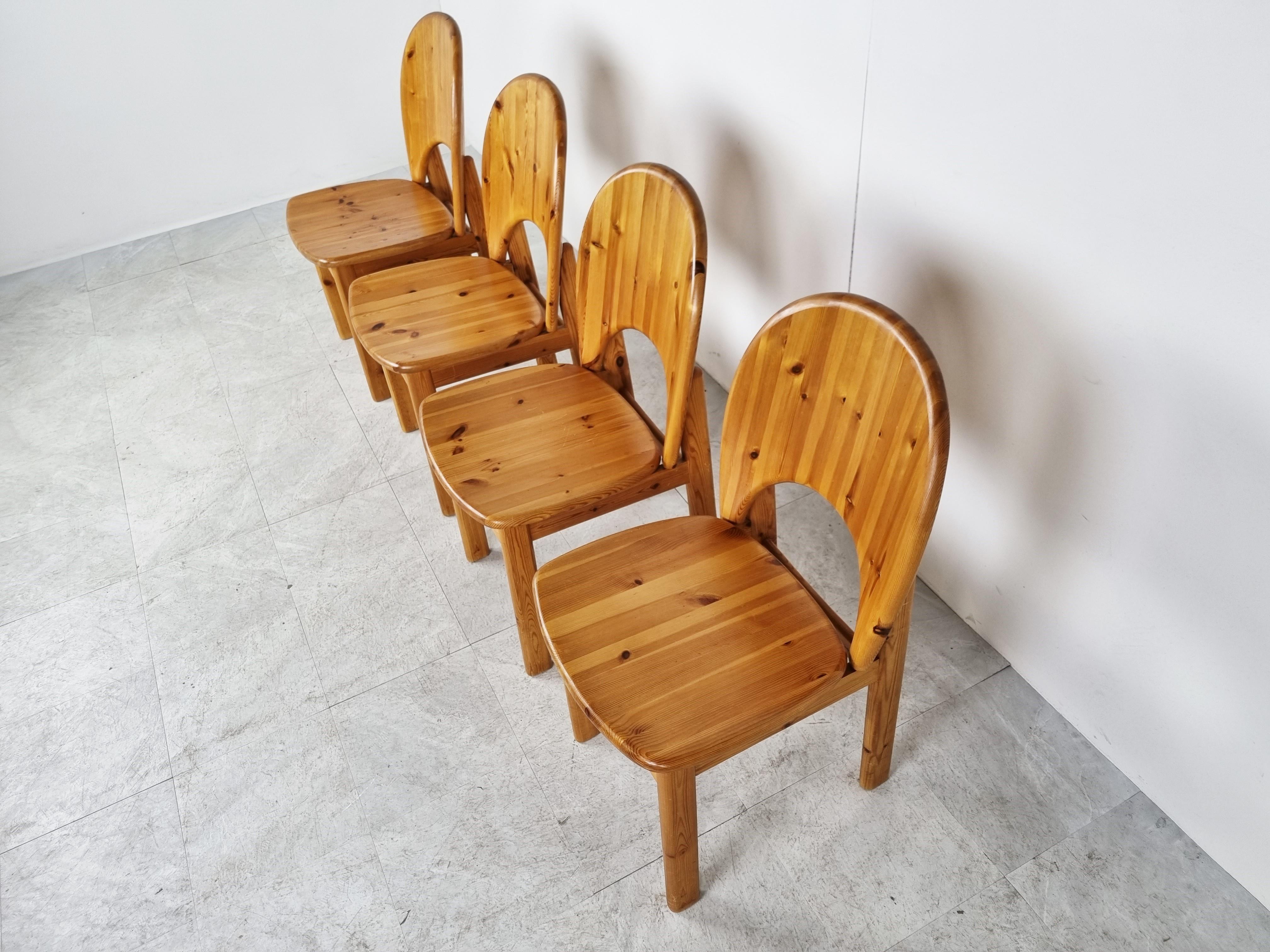 Rainer Daumiller Pine Wood Dining Chairs for Hirtshals Savvaerk - Set of 4 - 198 In Good Condition In HEVERLEE, BE