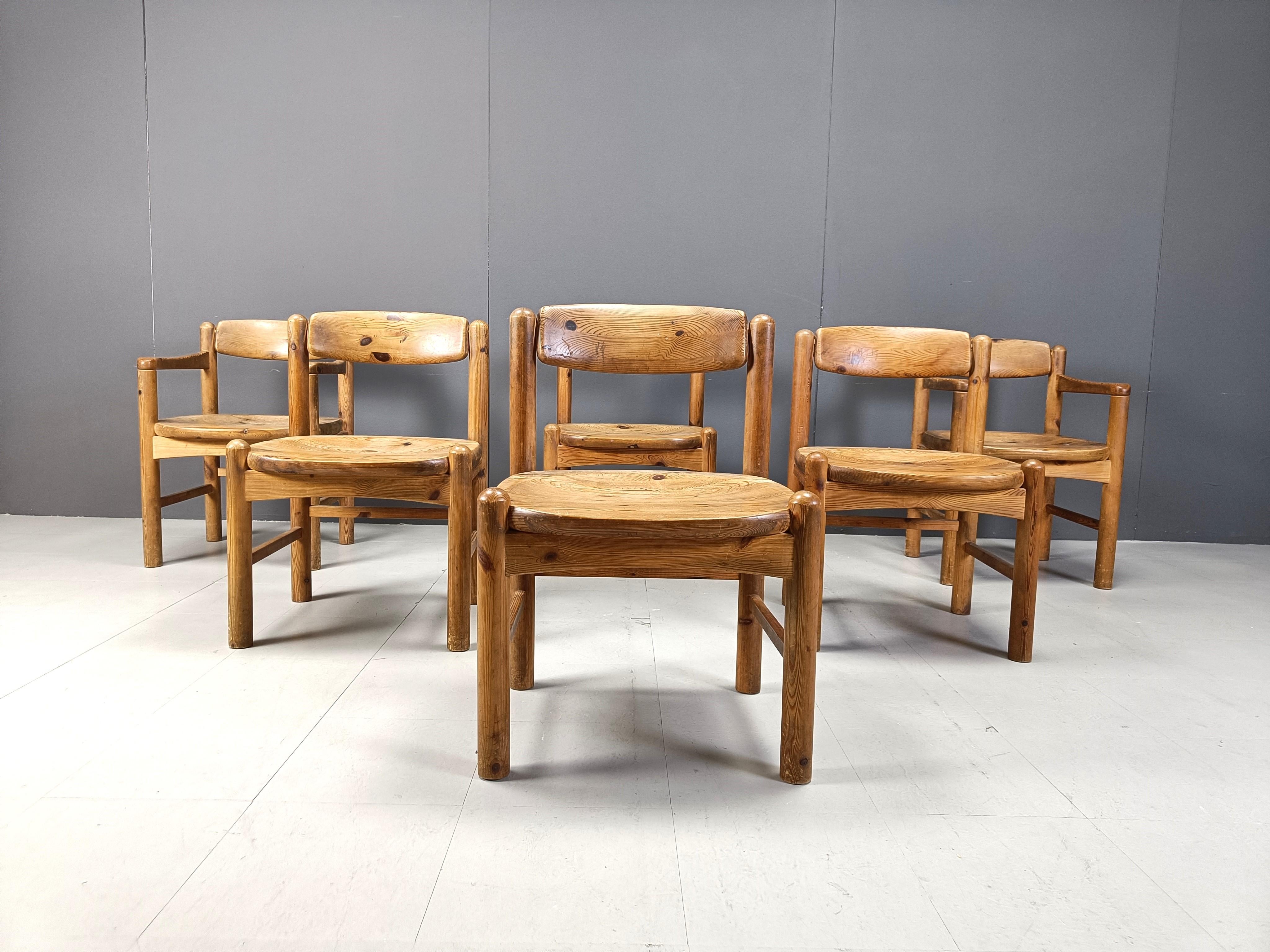 Rainer Daumiller Esszimmerstühle aus Kiefernholz für Hirtshals Savvaerk - 6er-Set - 197 im Zustand „Gut“ im Angebot in Leuven, Vlaams Gewest