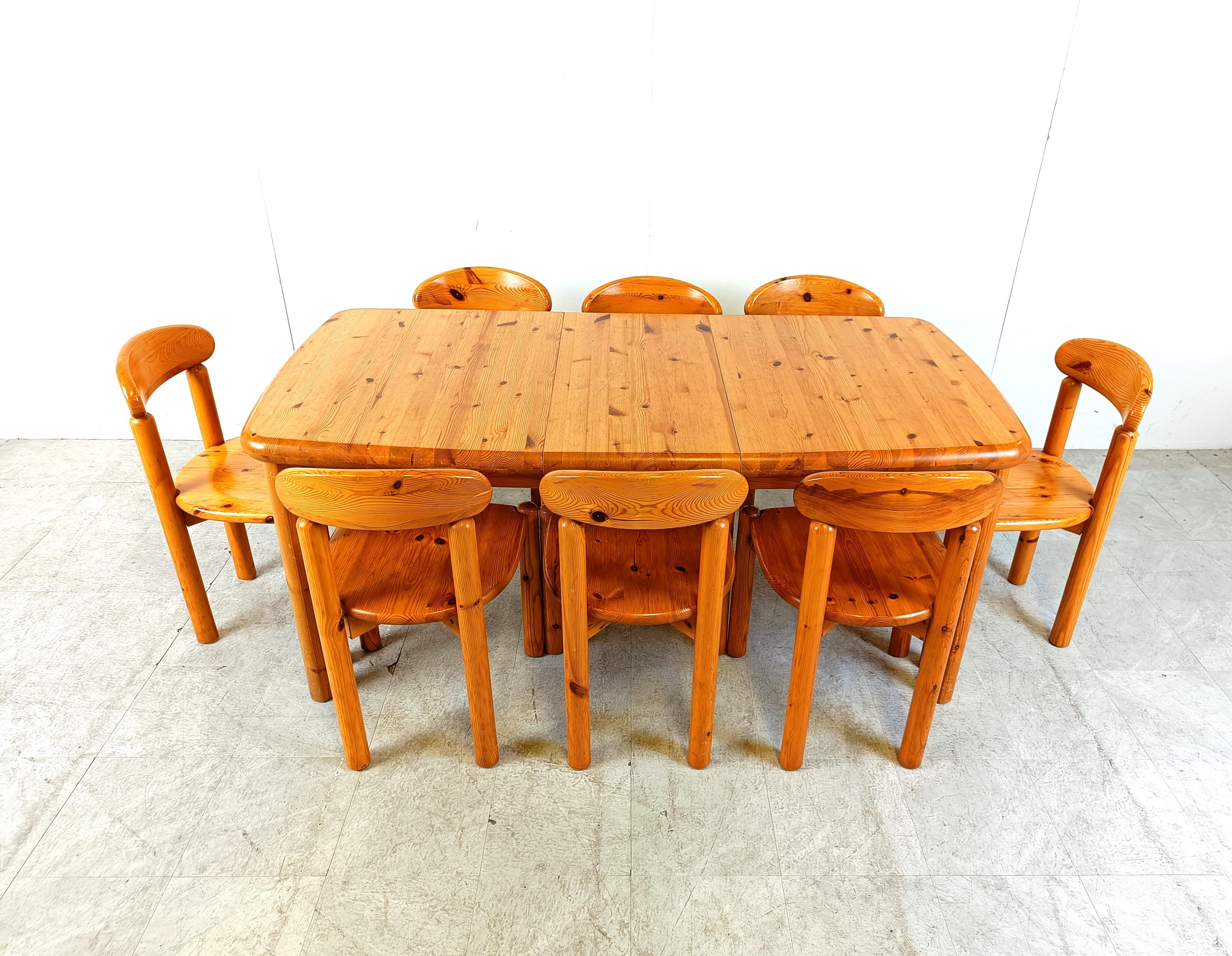 Set of 8 scandinavian pine wood dining chairs by Rainer Daumilier for Hirtshals Savvaerk with an extendable dining table.

Nice and solid chairs.

Good condition

1980s - Denmark 

Dimensions:
Chairs:
Height: 80cm/31.49