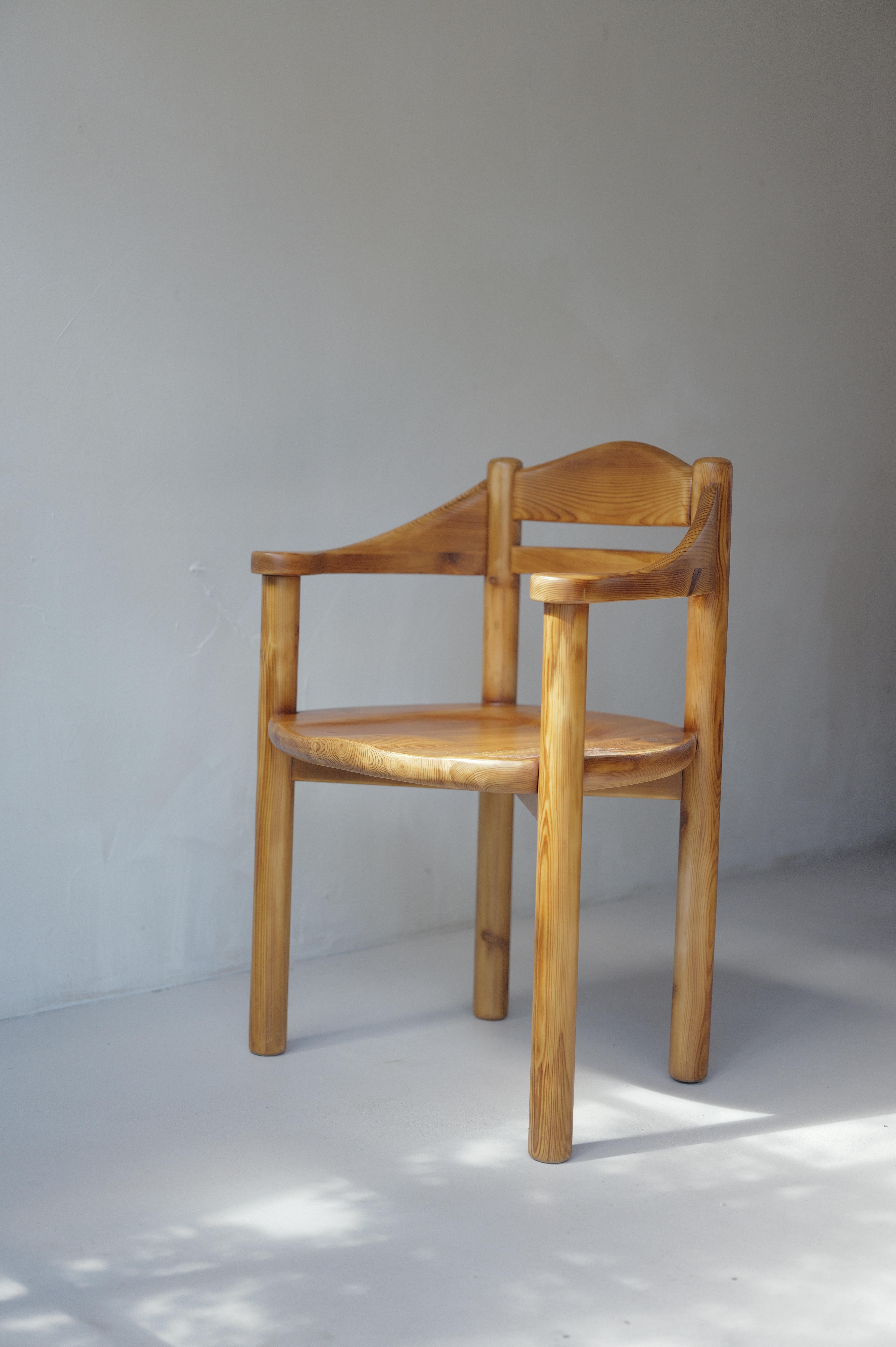 Rainer Daumiller: Skulptur-Stuhl aus geflochtenem Kiefernholz im Angebot 1
