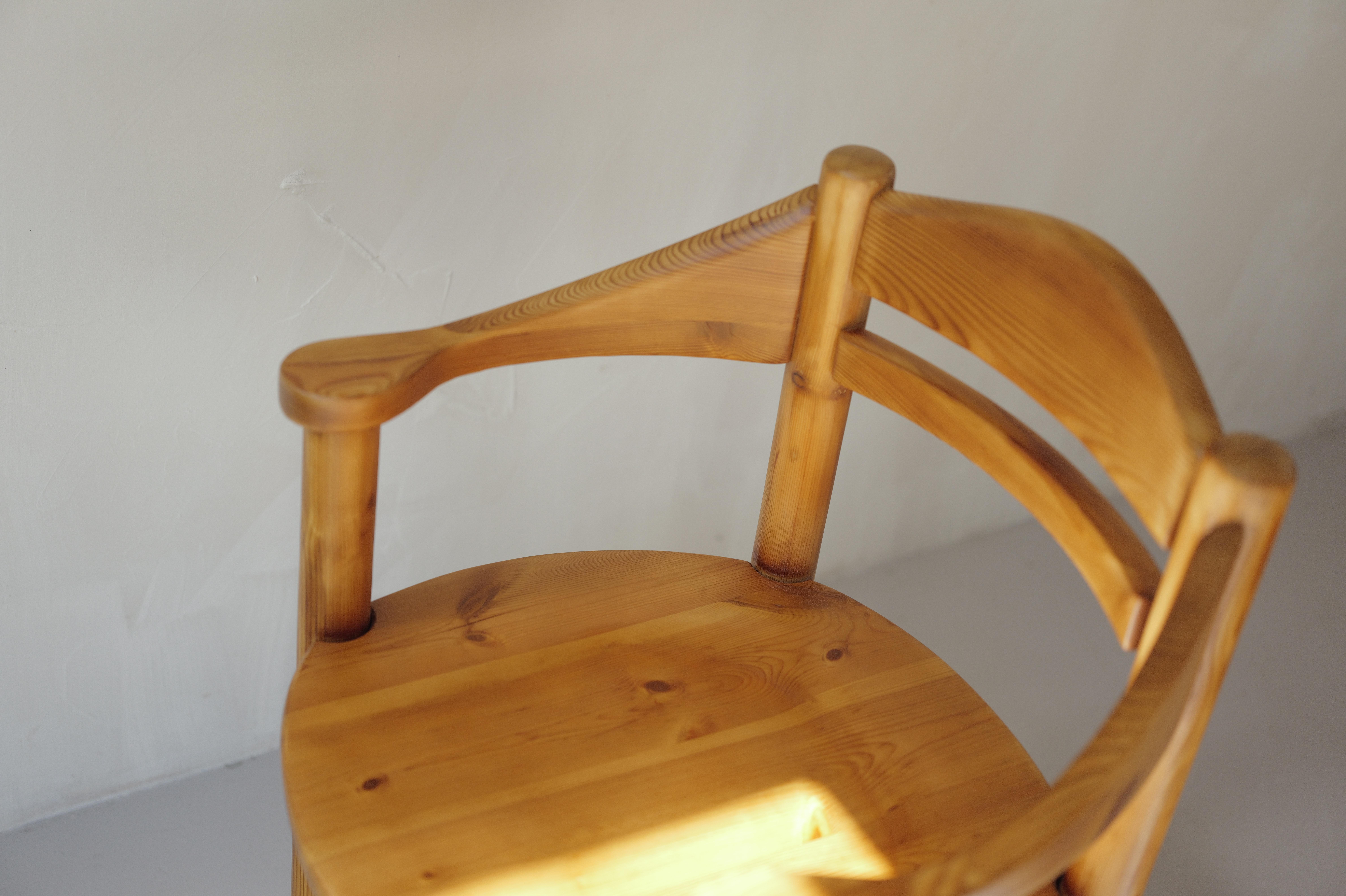 Rainer Daumiller: Skulptur-Stuhl aus geflochtenem Kiefernholz im Angebot 3