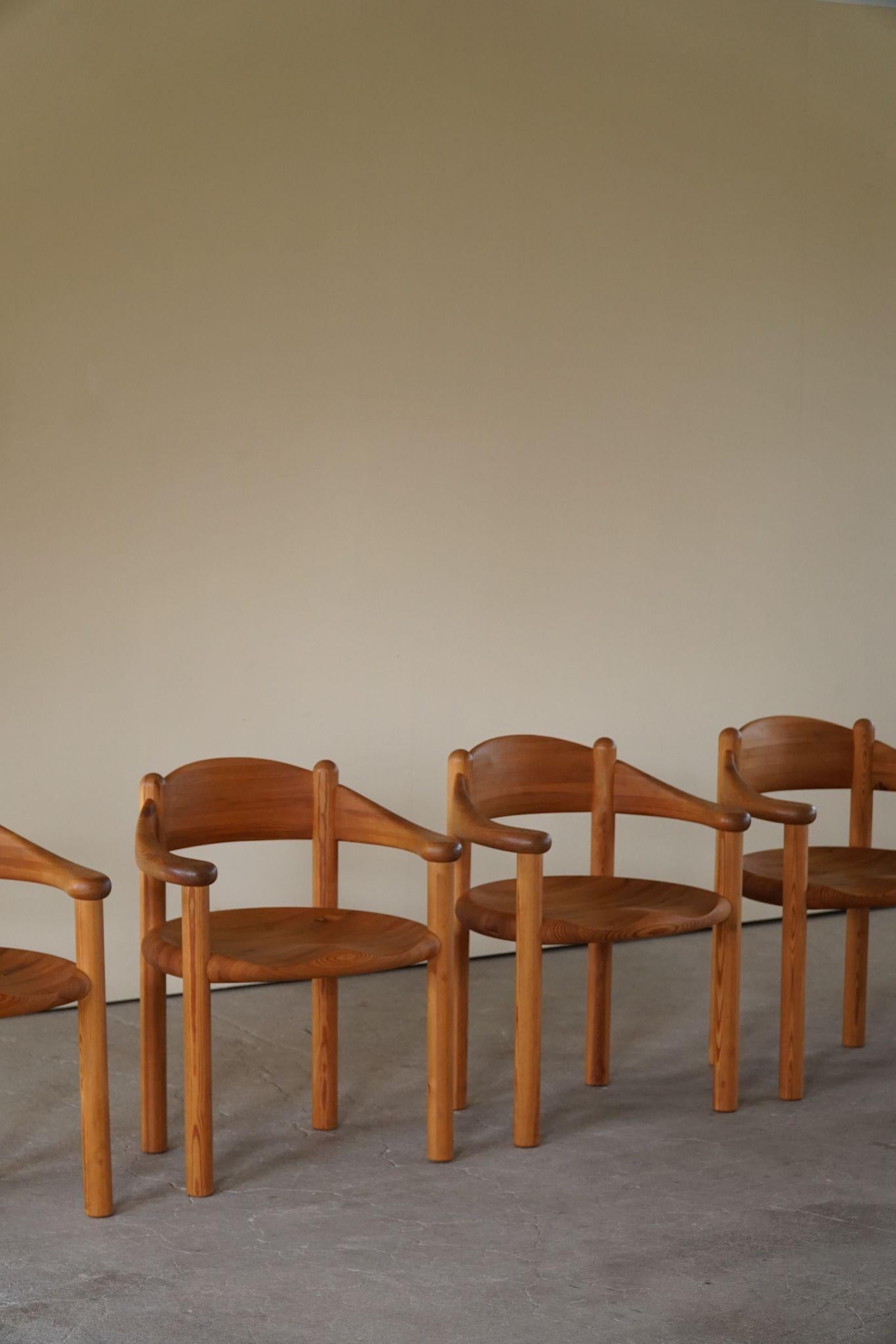 Set of 6 dining / armchairs in solid pine. Designed by Rainer Daumiller for Hirtshals Sawmill in 1970s, Denmark. This set is in a great vintage condition with a lovely patina.

A fine mid century brutalist set that pair well with many types of