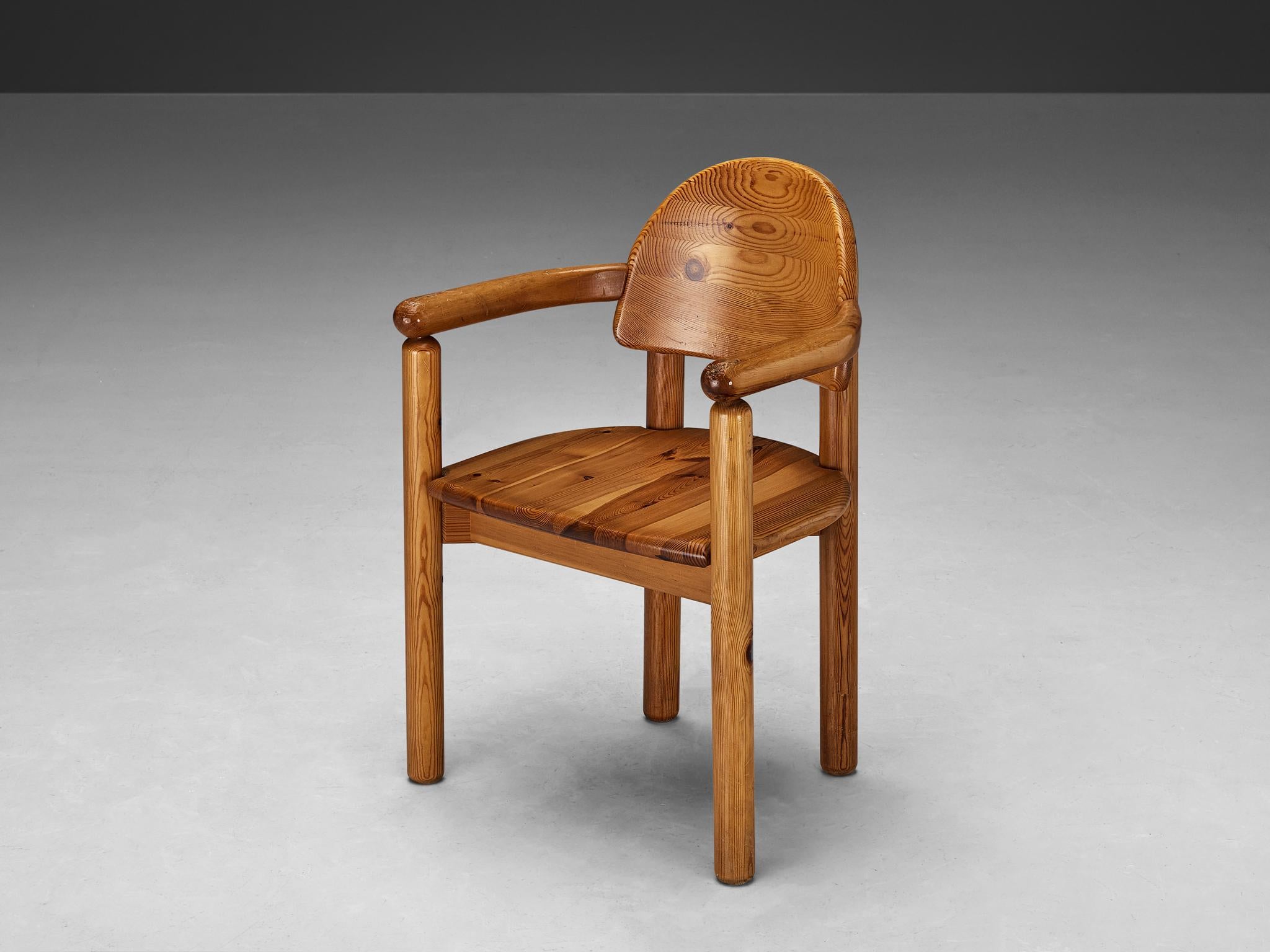 Rainer Daumiller-Set aus vier Sesseln aus massivem Kiefernholz  (Ende des 20. Jahrhunderts) im Angebot
