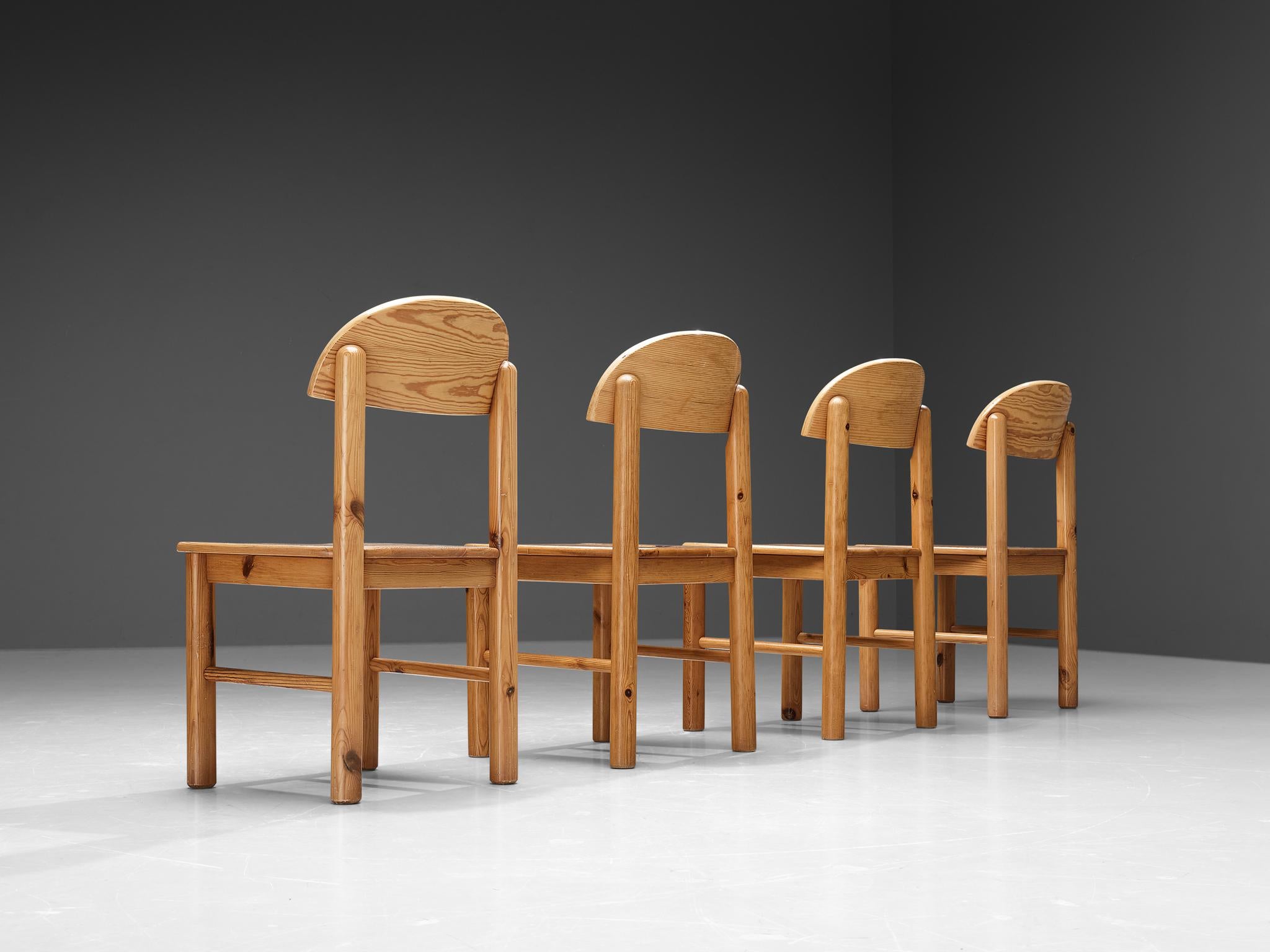 Rainer Daumiller for Hirtshals Sawmill, dining chairs, pine, Denmark, 1970s

Beautiful, organic and natural dining chairs in solid pine. A simplistic design with a round seating and attention for the natural expression and grain of the wood. These