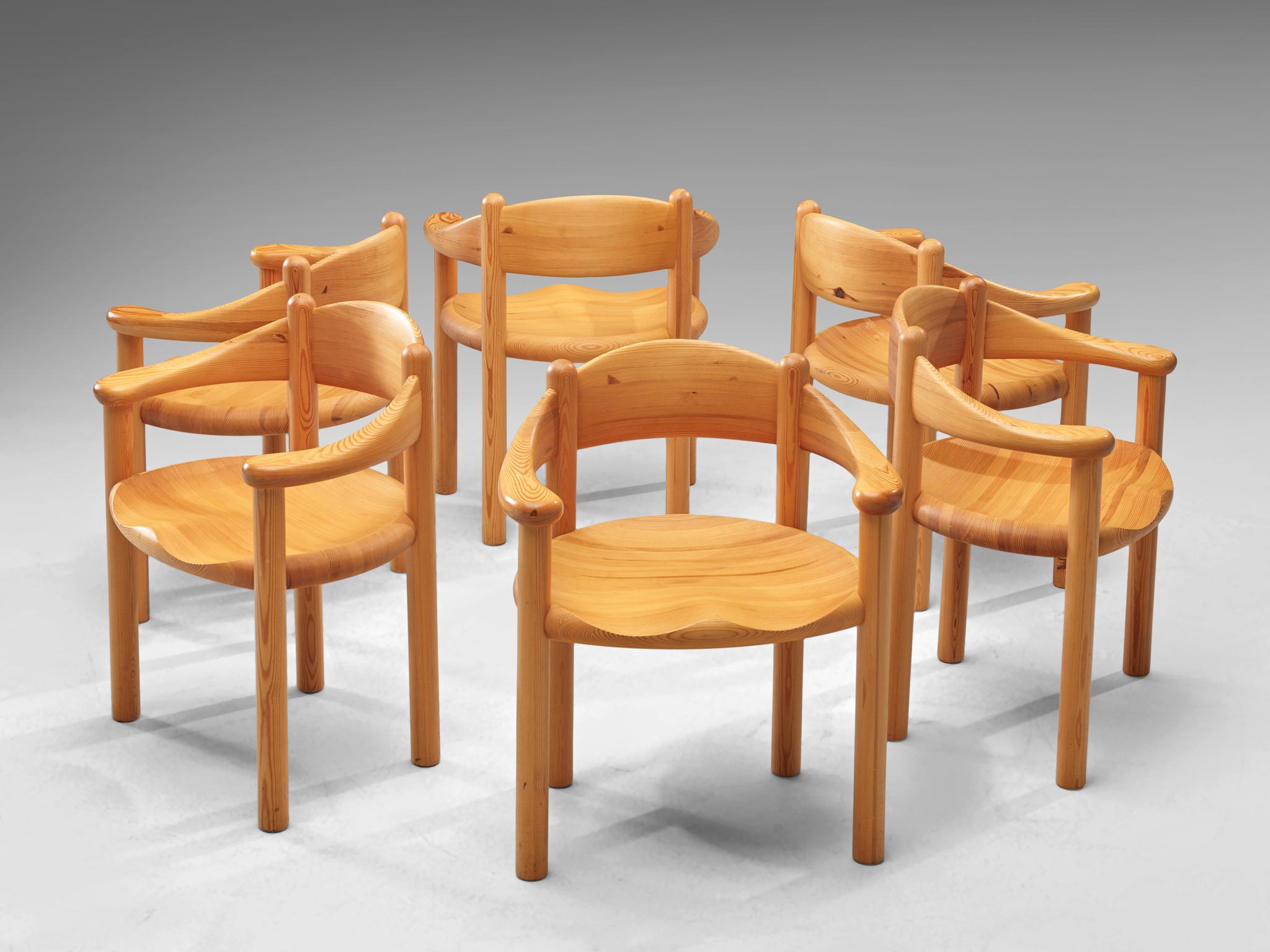 Rainer Daumiller for Hirtshals Savvaerk, set of six armchairs, pine, Denmark, 1970s.

Beautiful set of six organic and natural armchairs in solid pine. A simplistic design with a round seating and full attention for the natural expression and grain