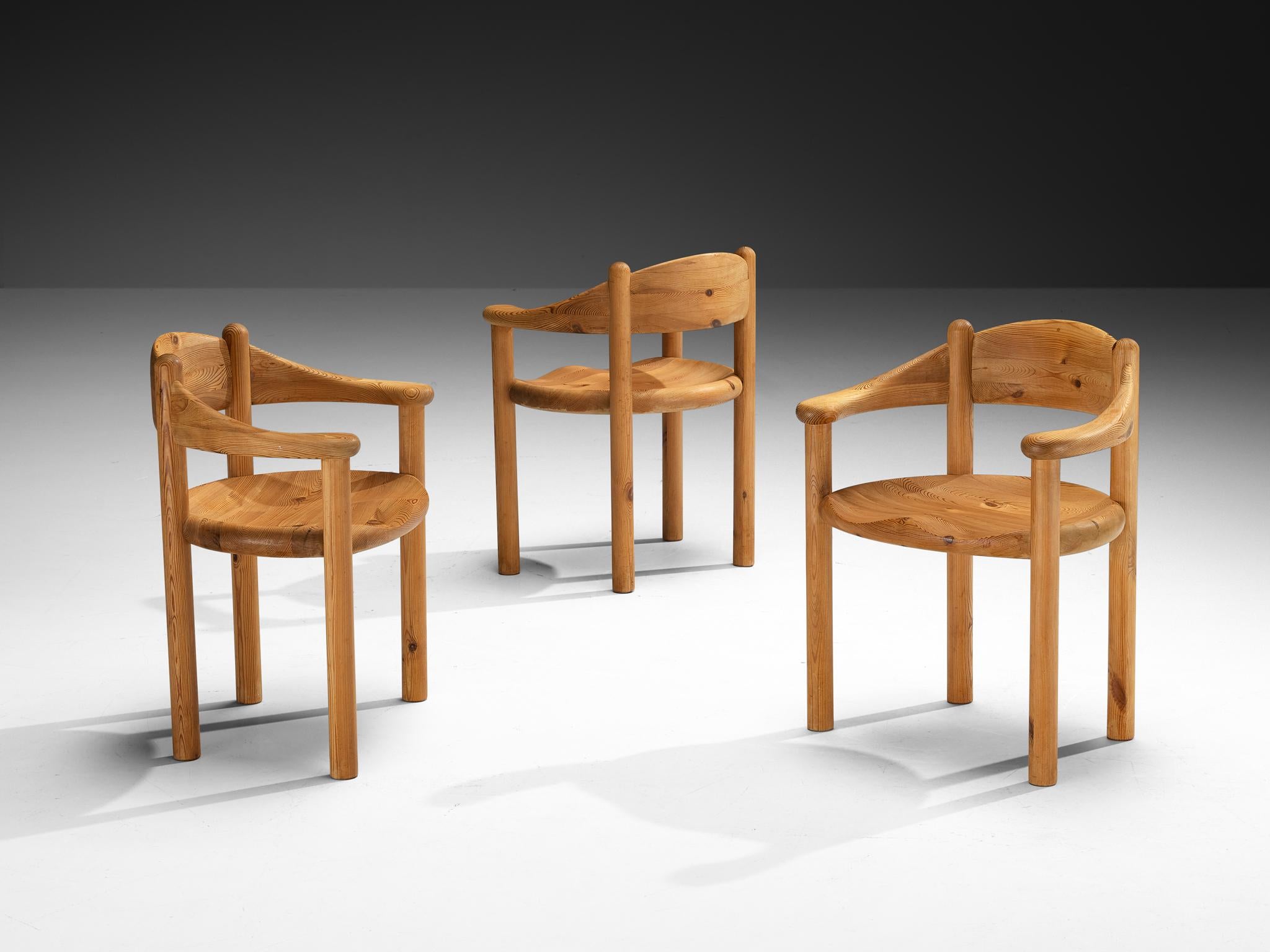 Danois Ensemble de six fauteuils Rainer Daumiller en pin massif en vente