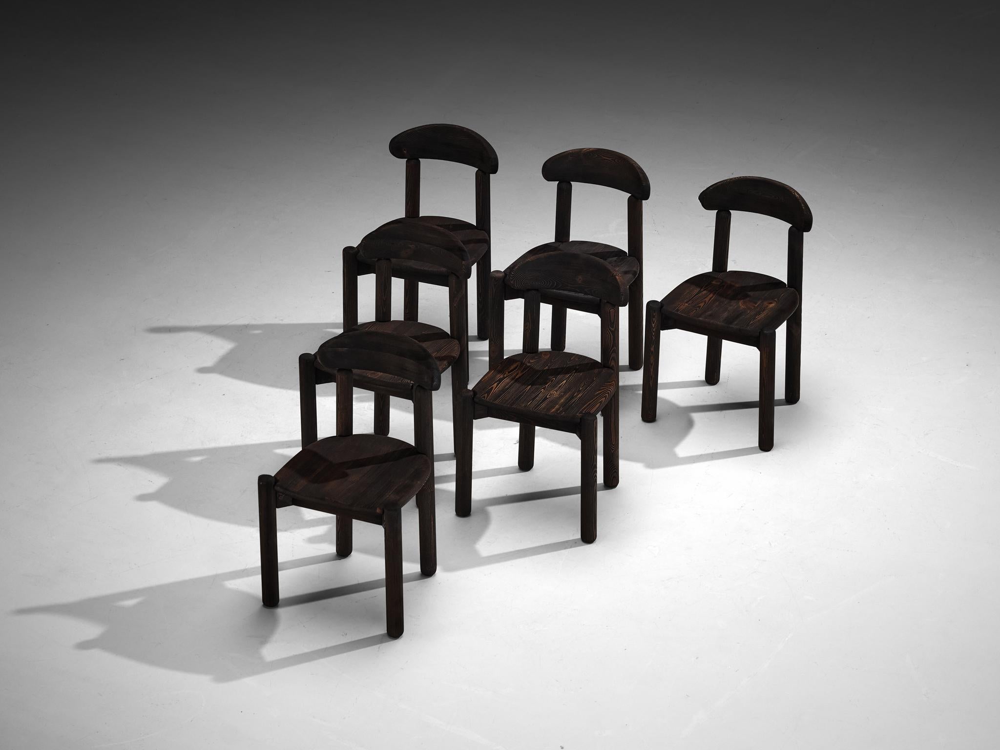 Rainer Daumiller ensemble de six chaises de salle à manger en pin foncé en vente 3
