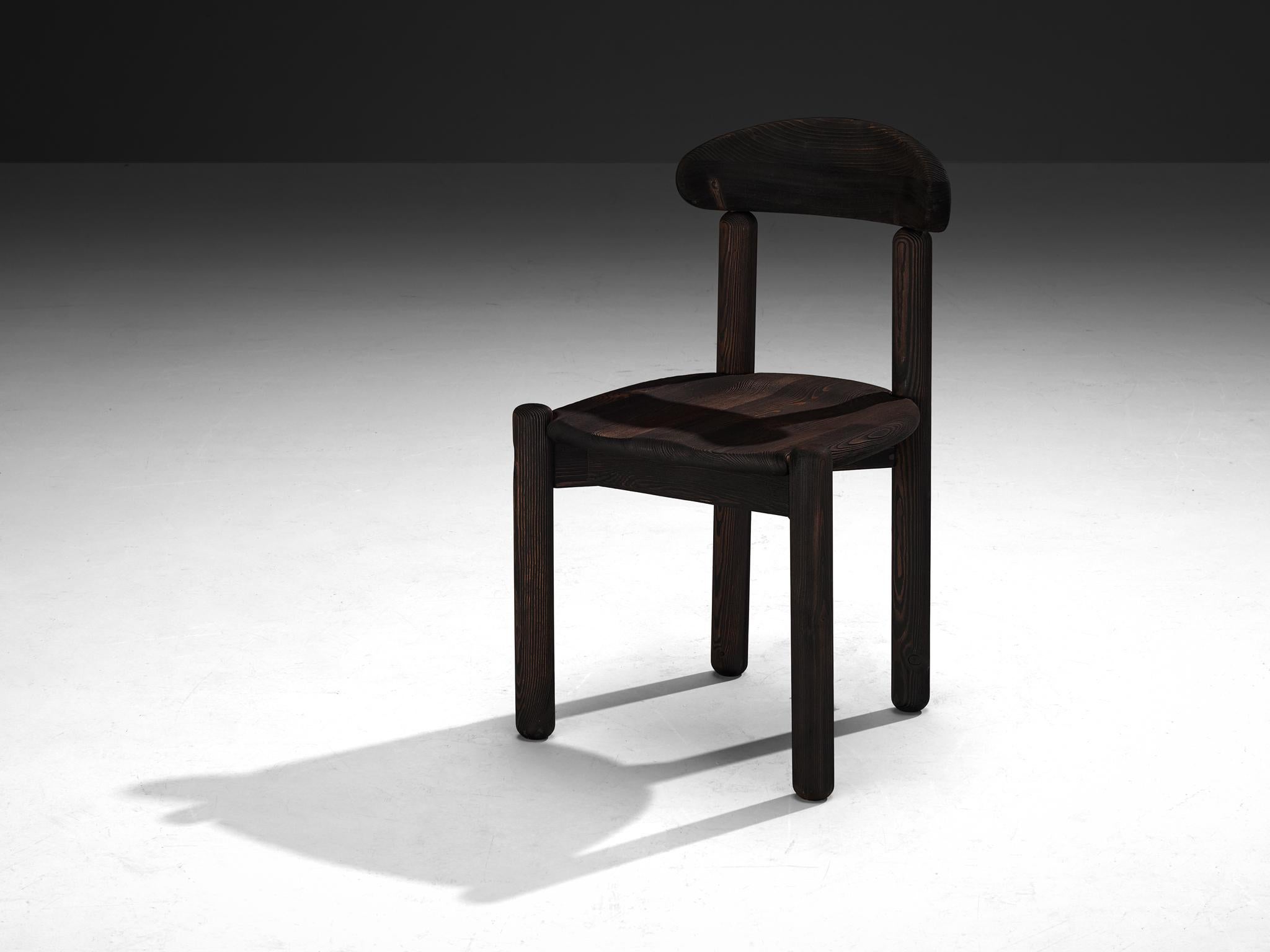 Rainer Daumiller ensemble de six chaises de salle à manger en pin foncé en vente 1