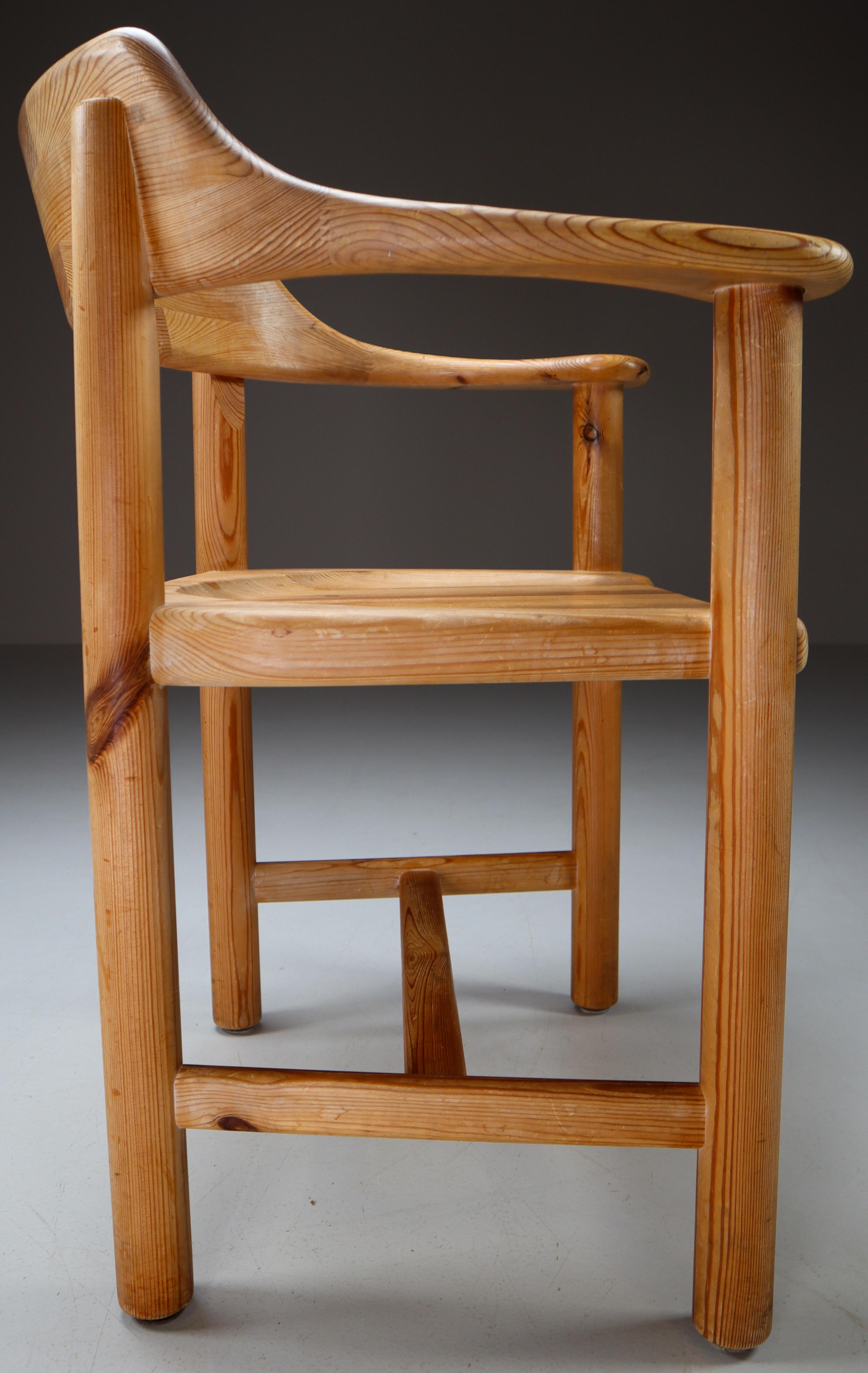 Rainer Daumiller Set of Six Pine Dining Chairs for Hirtshals Savvaerk 1970s In Good Condition In Almelo, NL