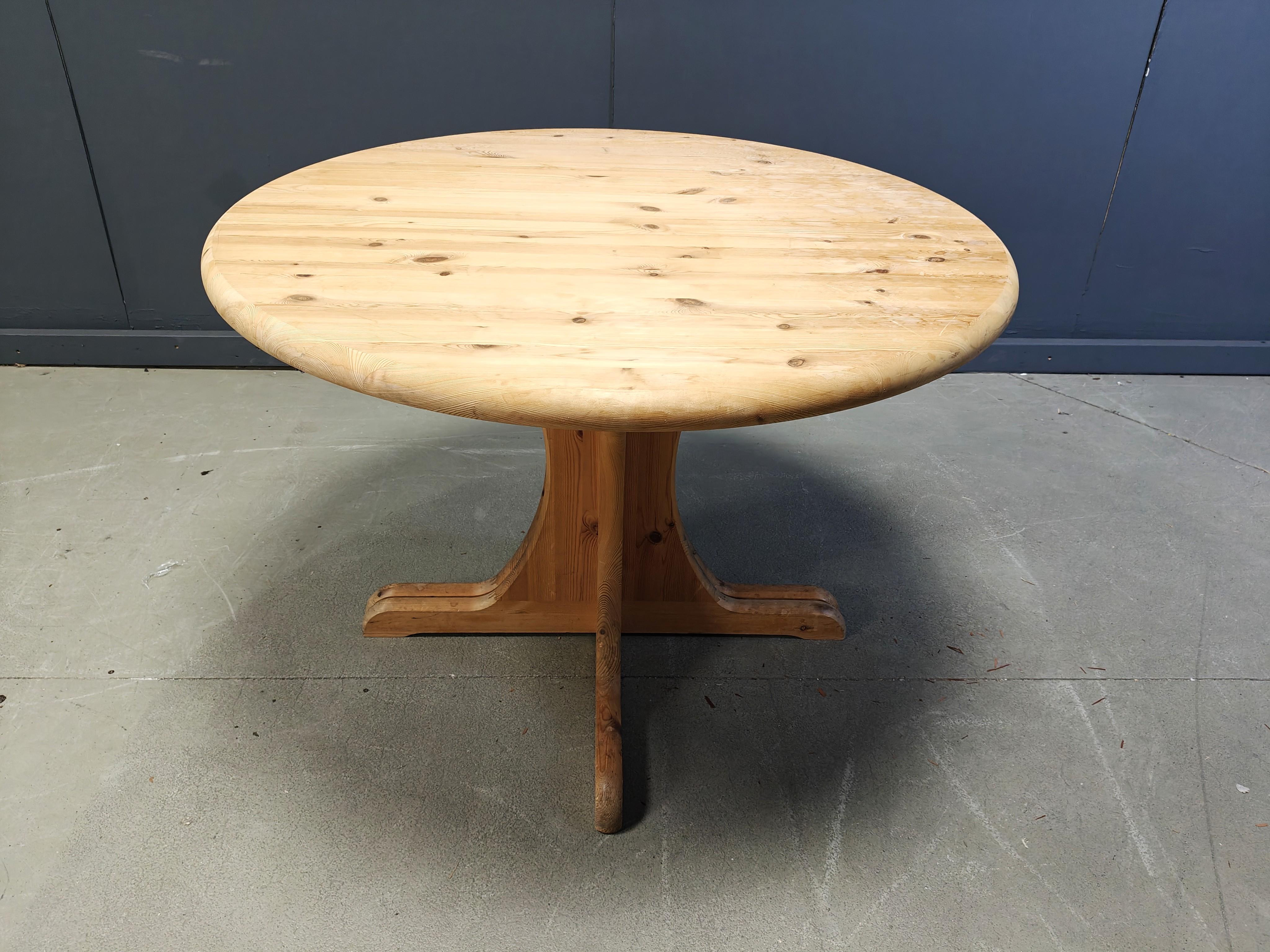 Table de salle à manger en pin de style Rainer Daumiller, 1970 en vente 3