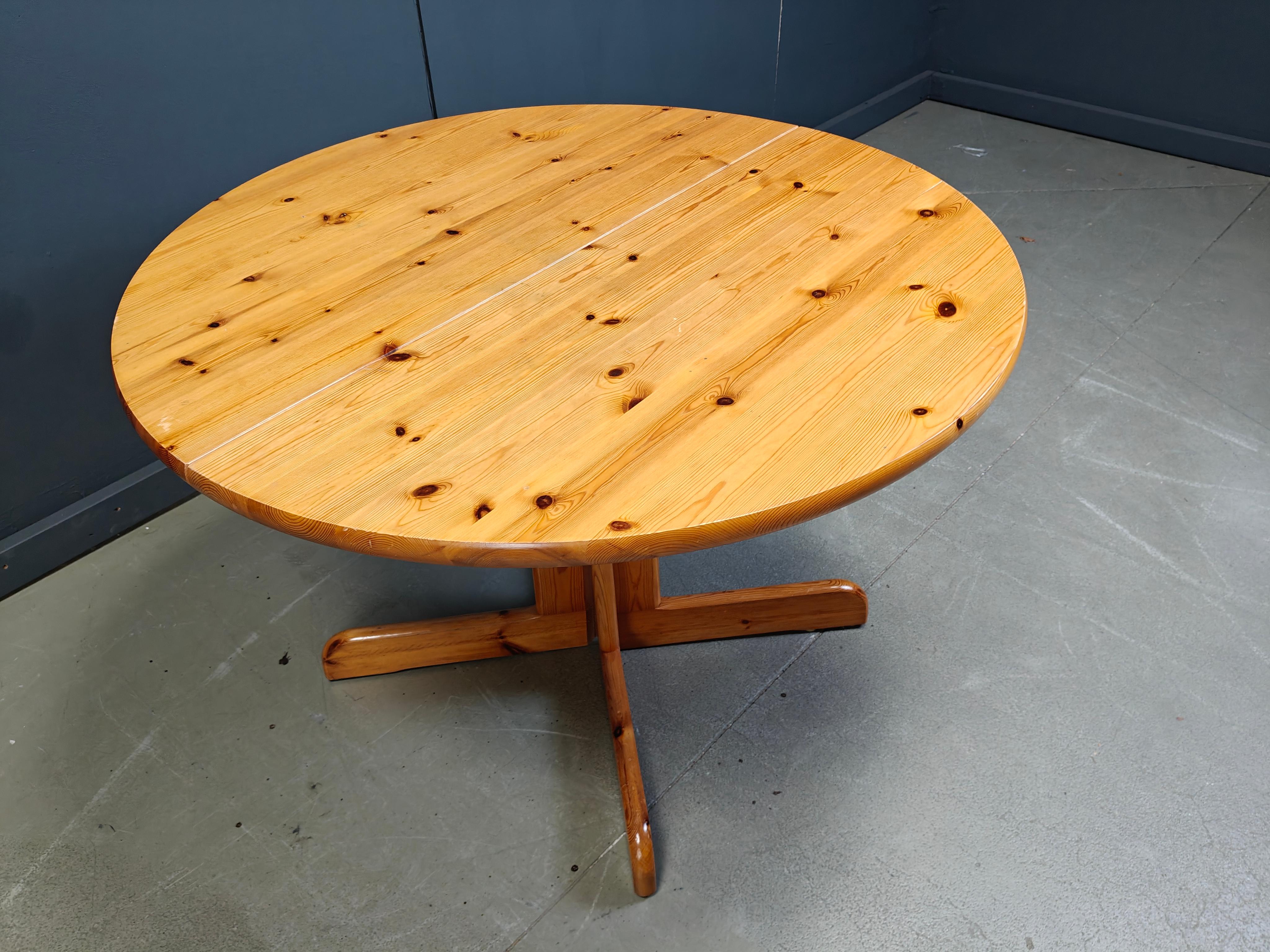 Danois Table de salle à manger en pin de style Rainer Daumiller, 1970 en vente
