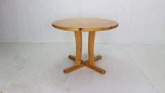 Rainer Daumiller Style Round Solid Pinewood Dinning Table, 1970's Denmark