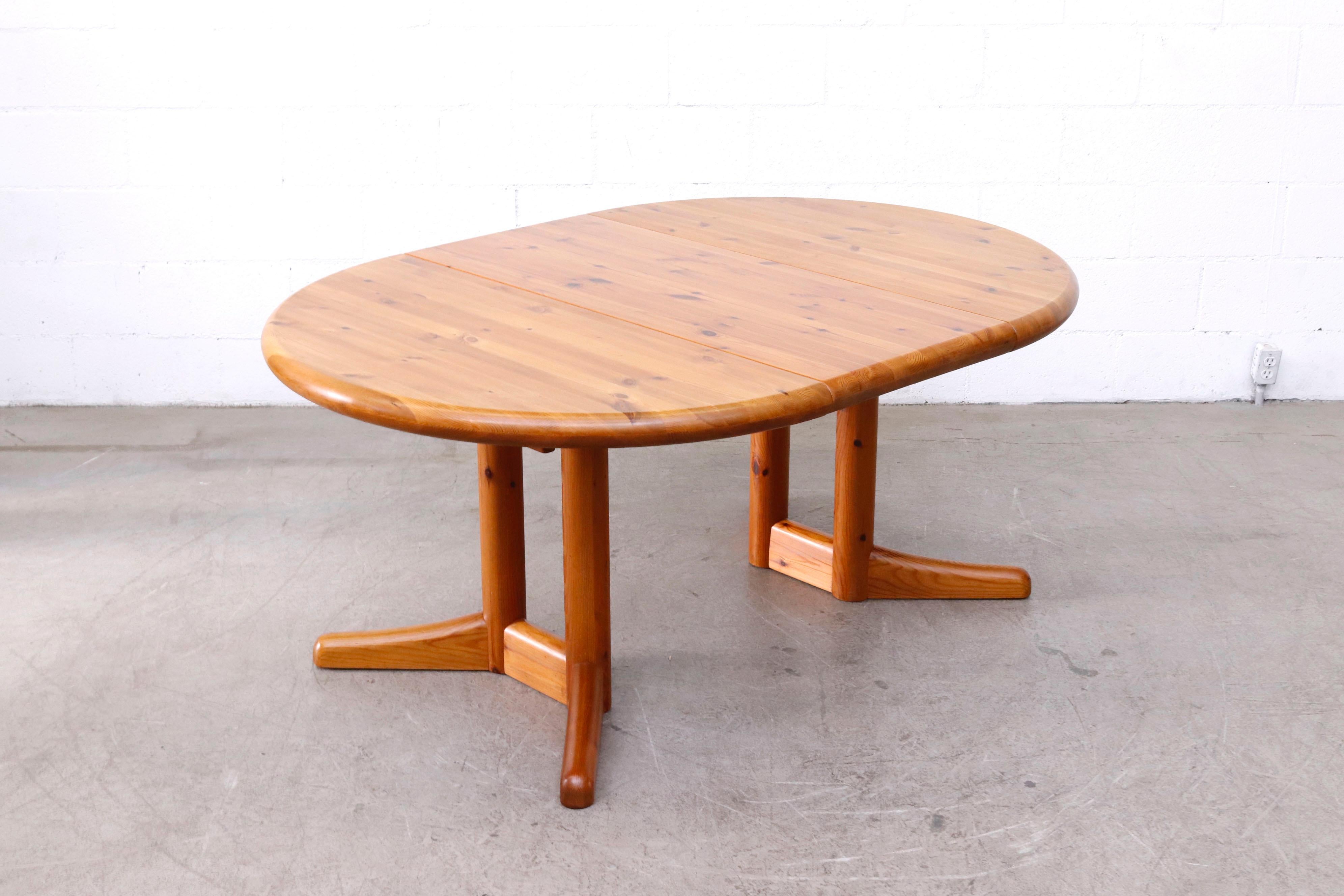 Rainer Daumiller Style Round-to-Oval Pine Dining Table with Leaf 5