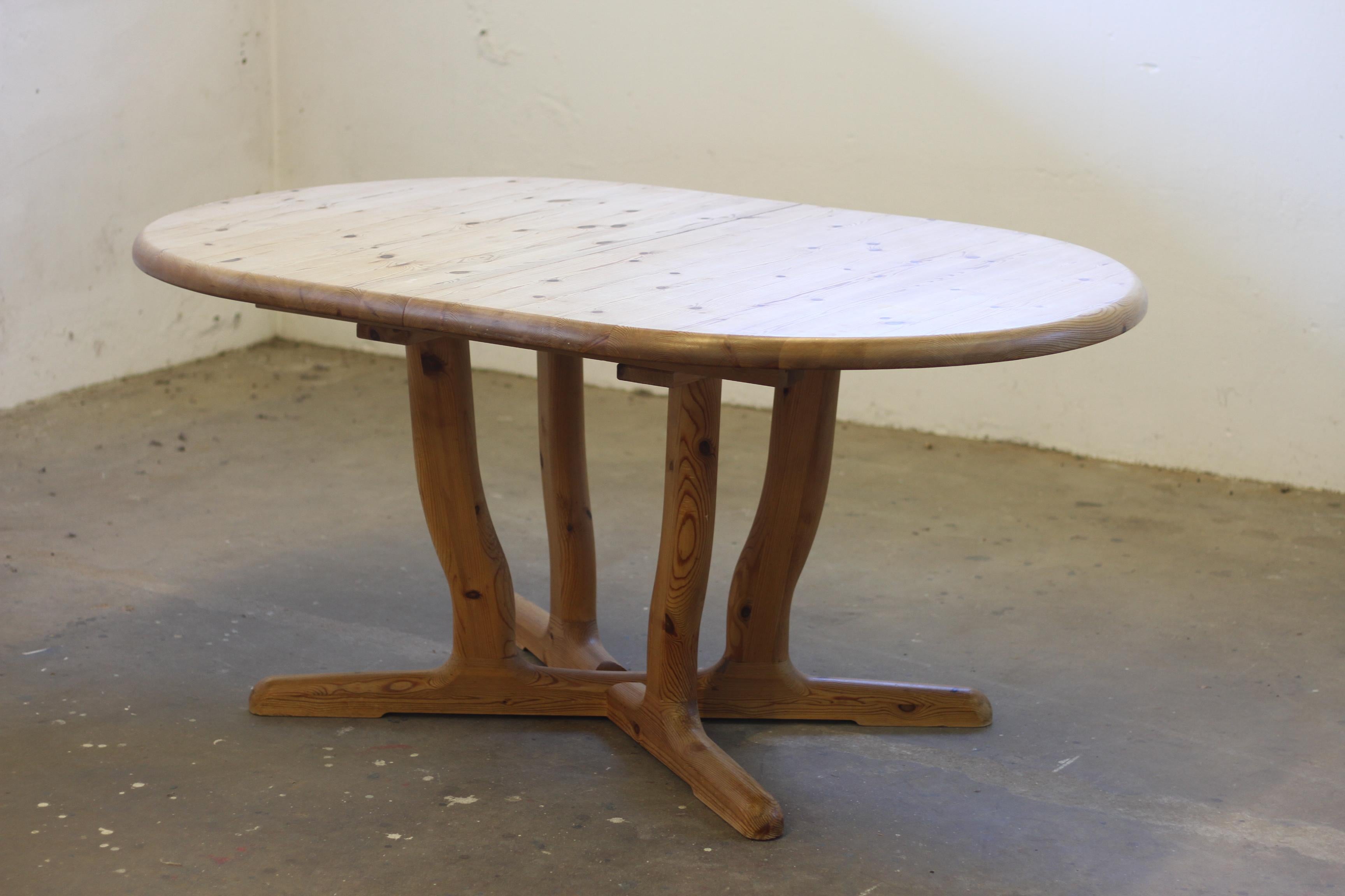 Scandinavian Modern Rainer Daumiller Style Solid Extendable Pinewood Dinning Table, 1980's Dyrlund For Sale