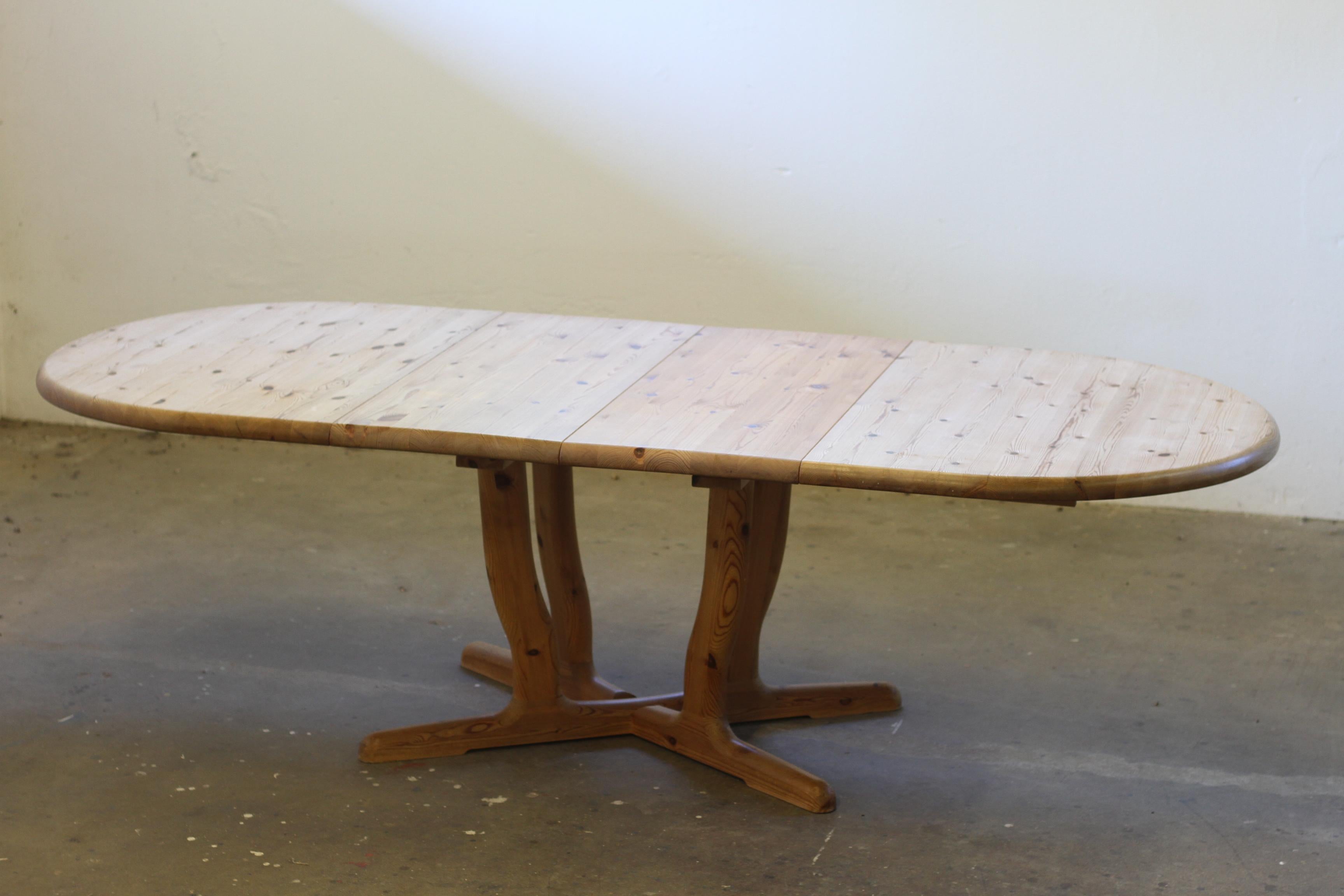 Rainer Daumiller Style Solid Extendable Pinewood Dinning Table, 1980's Dyrlund For Sale 1