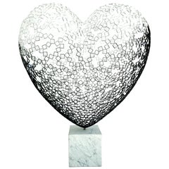 Big Love, 2022, Edelstahl-Skulptur