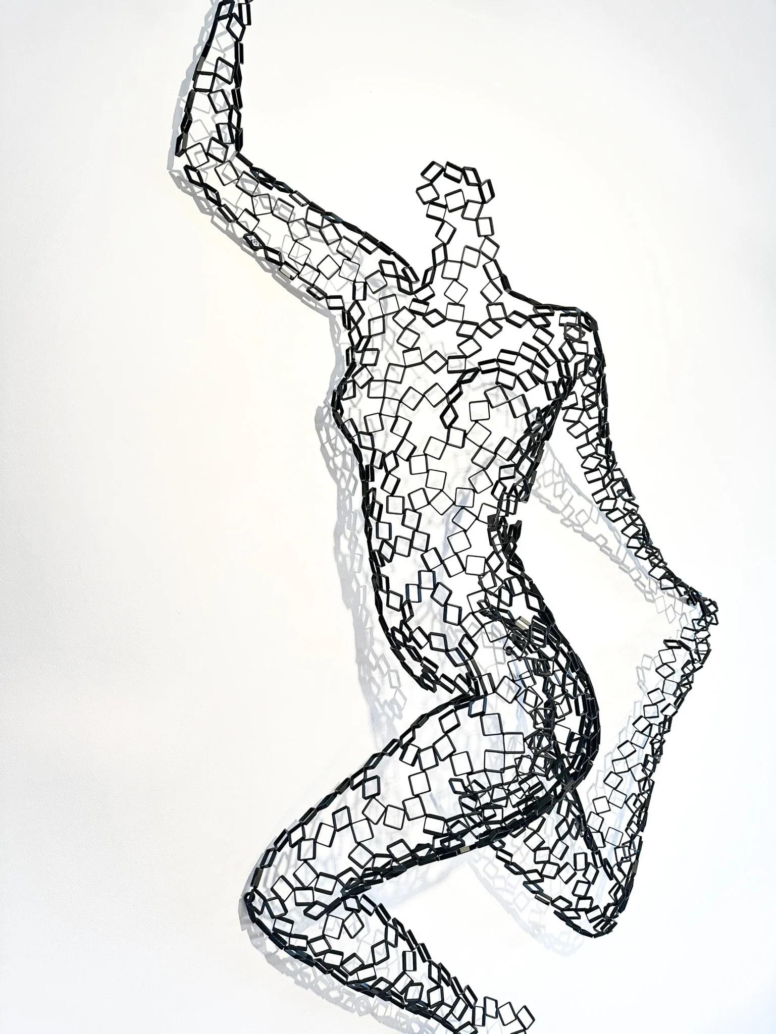 Dancer Ivy L (Black) - Contemporary Sculpture by Rainer Lagemann