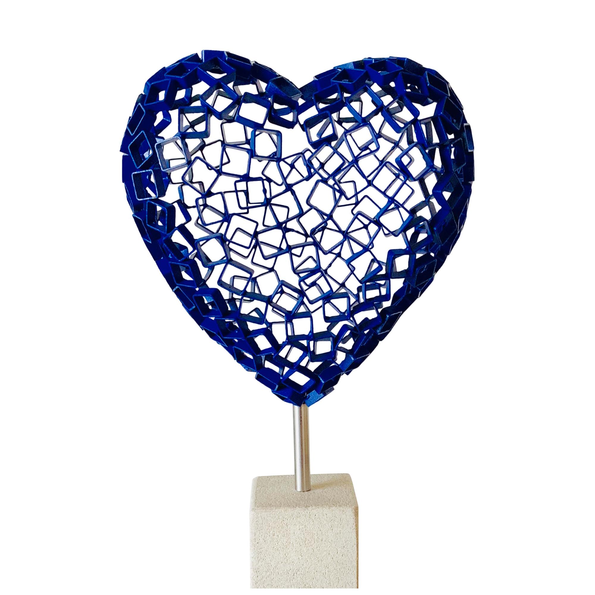 Diamond Love (blue) - Sculpture by Rainer Lagemann