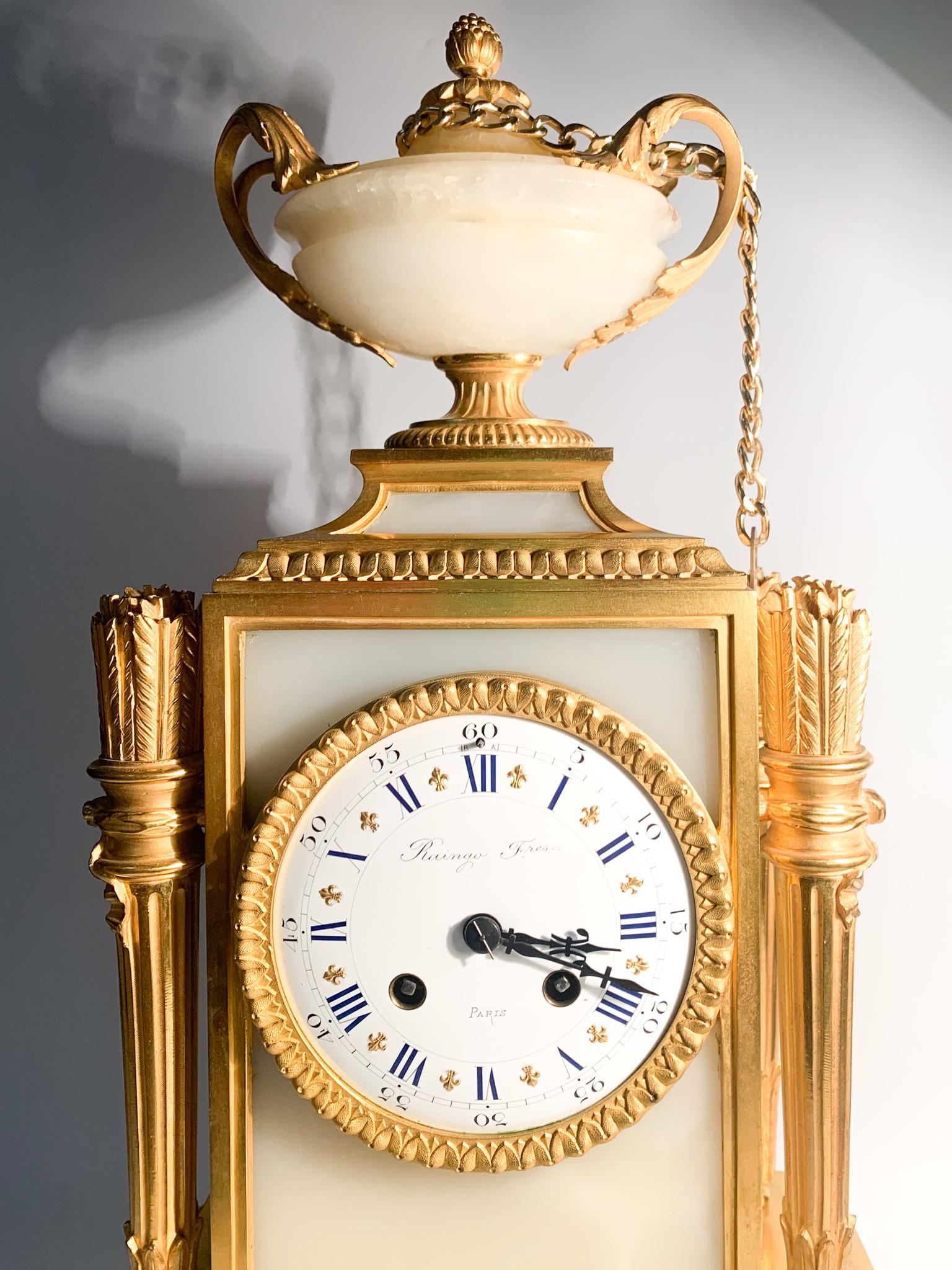 Empire Raingo Frères Louis XVI Style Table Clock in Alabaster & Gilded Bronze, 1800 For Sale