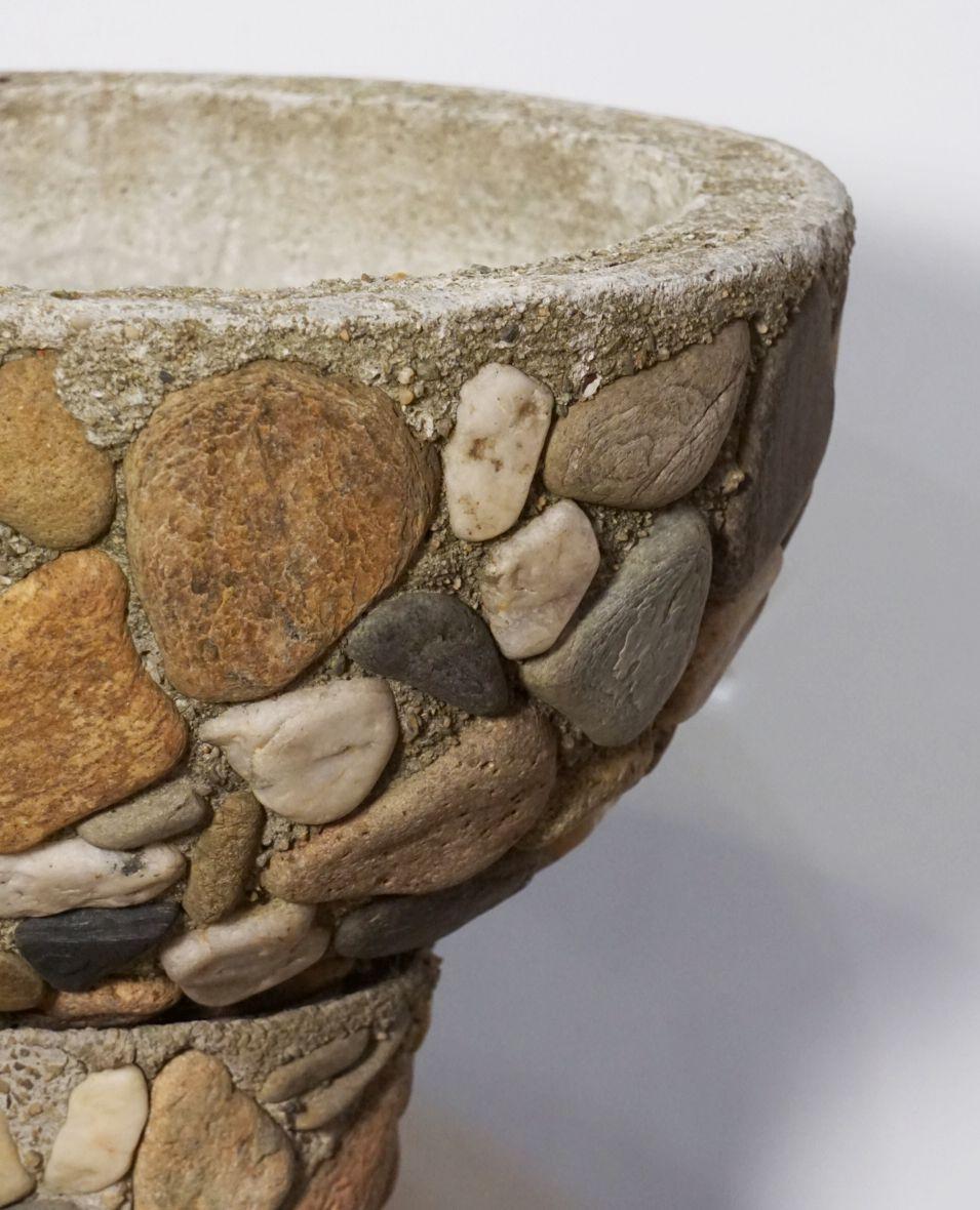 Raised Pebble-Pot Garden Planter or Urn with Embedded Stones from France For Sale 7
