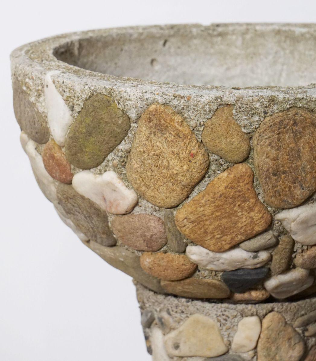 Raised Pebble-Pot Garden Planter or Urn with Embedded Stones from France For Sale 8
