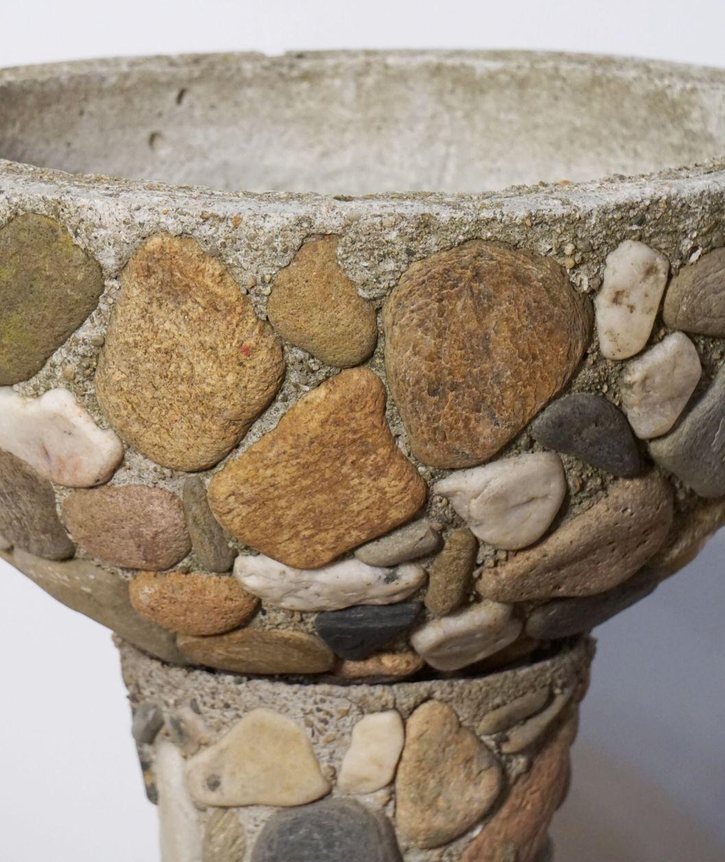 Raised Pebble-Pot Garden Planter or Urn with Embedded Stones from France For Sale 9