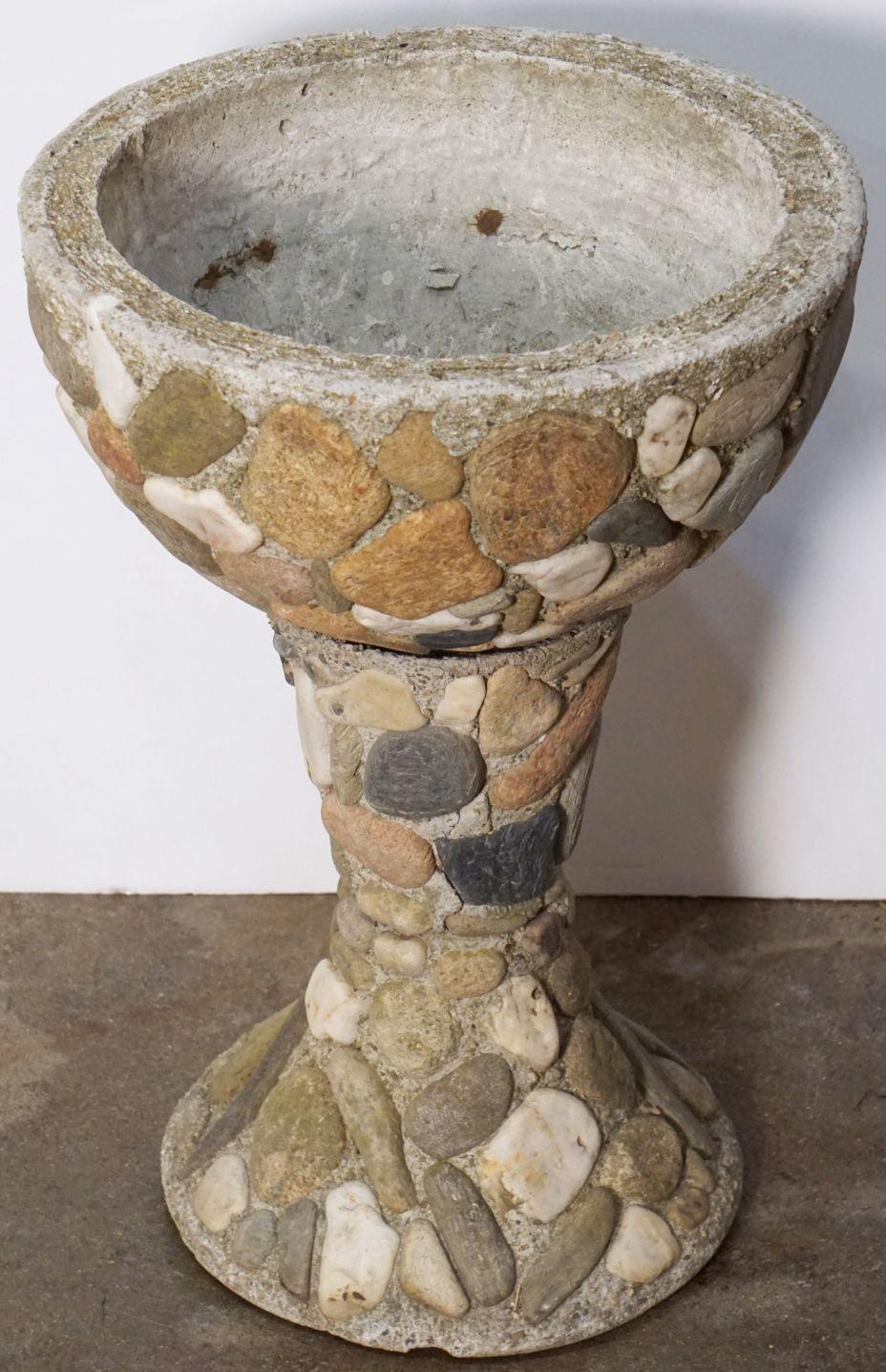 Raised Pebble-Pot Garden Planter or Urn with Embedded Stones from France For Sale 4