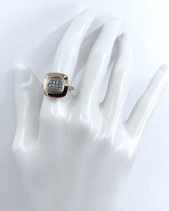Raised Platform "Predicta" Ring with Pavé Diamond Grid in Rose Gold Mounting