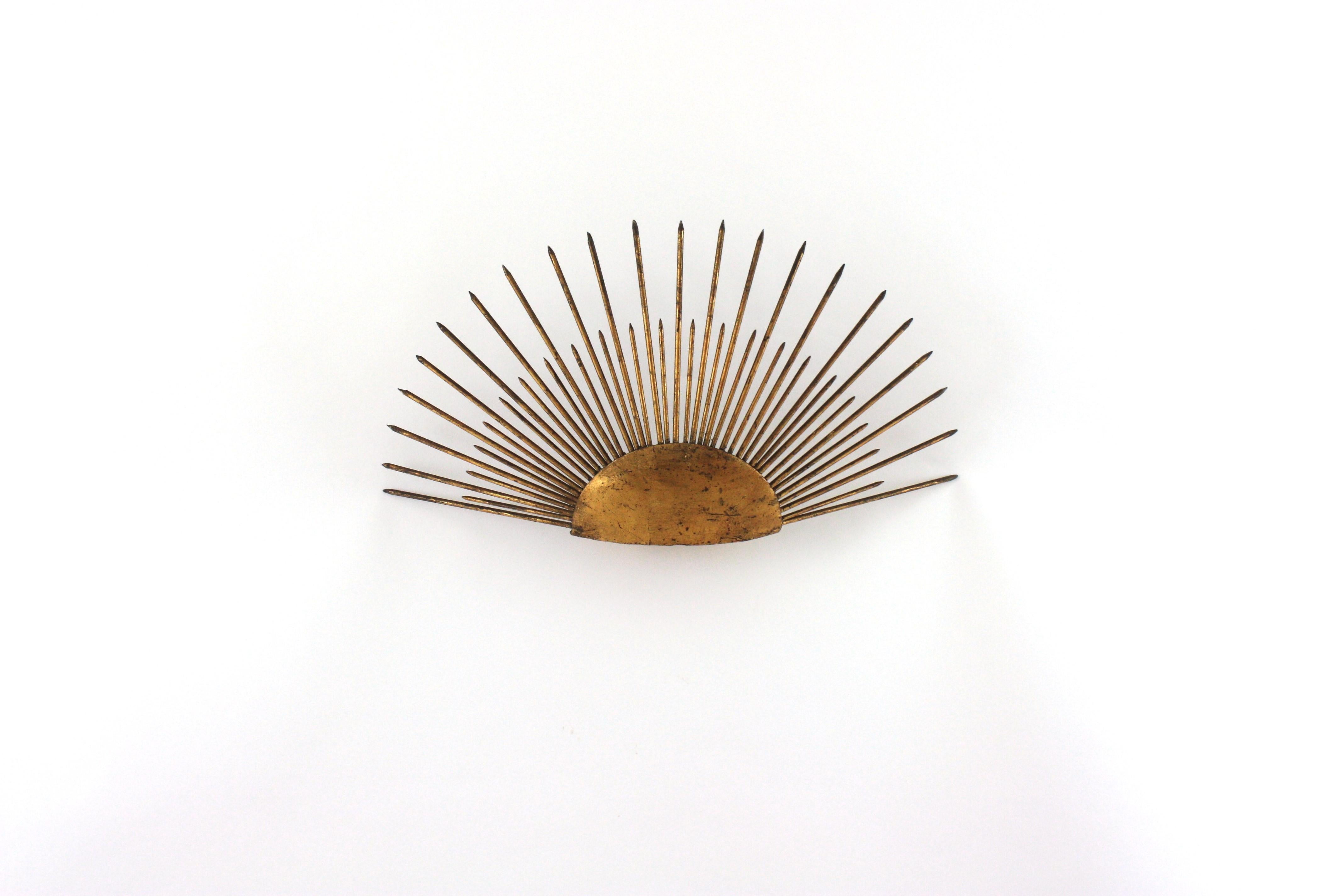 Art Deco Raising Sun Sunburst Wall Light in Gilt Wrought Iron, France 1940s For Sale