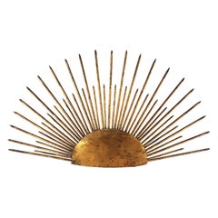 Raising Sun Sunburst-Wandleuchte aus vergoldetem Schmiedeeisen, Frankreich 1940er Jahre