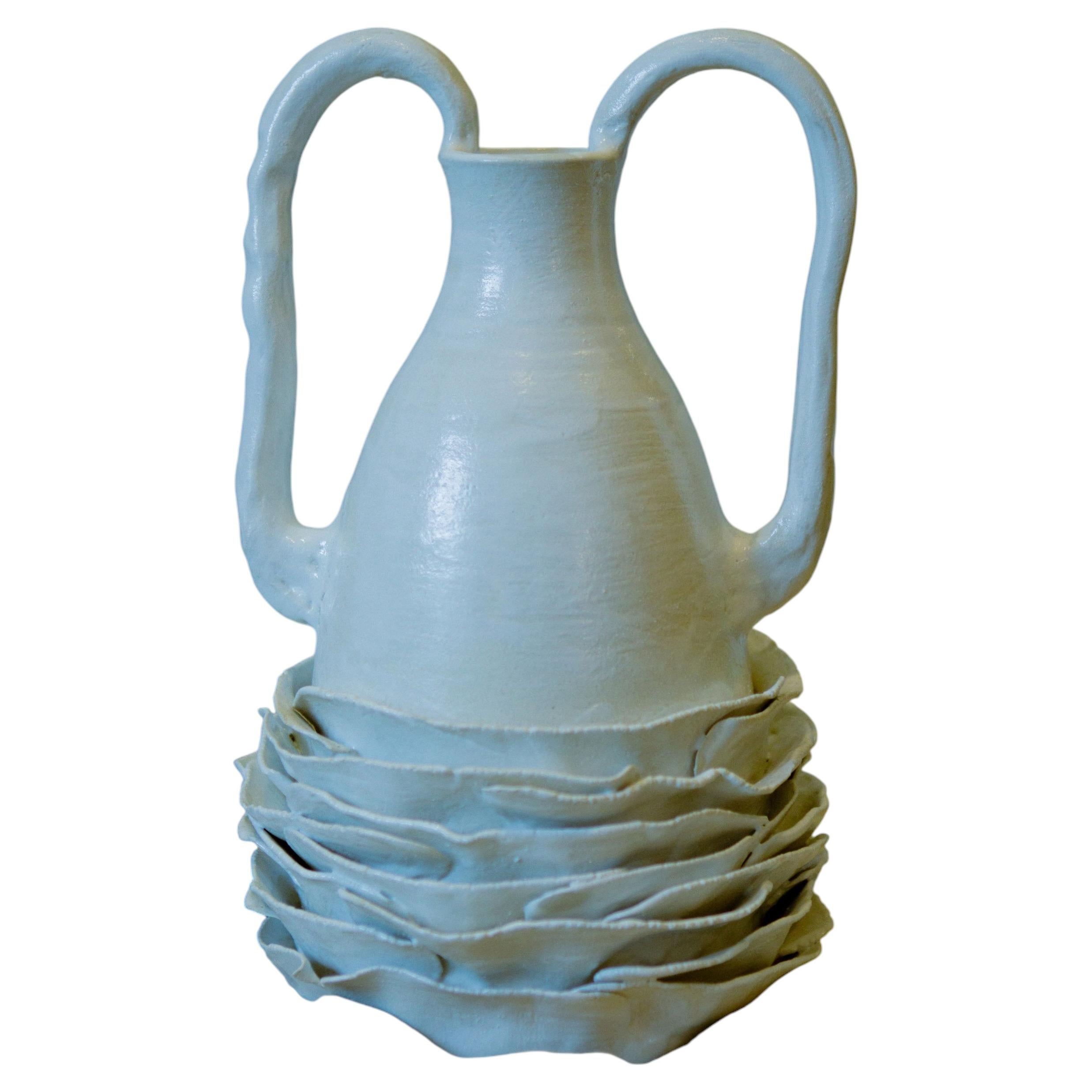 Raiz Sculptural Vessel in Ceramic by Julius Nobre