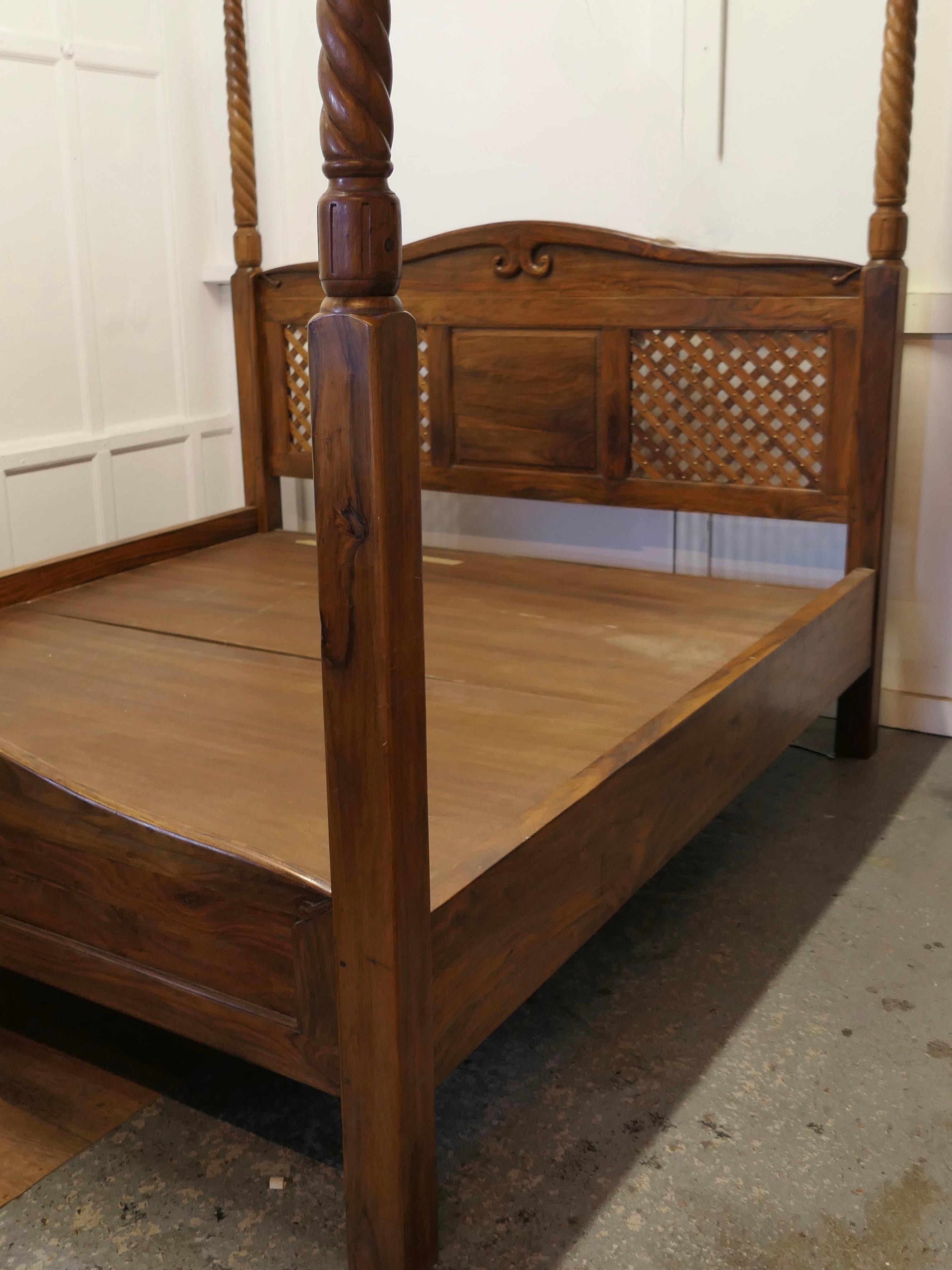 Raj Style Colonial Carved 4 Poster Bed, Super King Size    In Good Condition In Chillerton, Isle of Wight